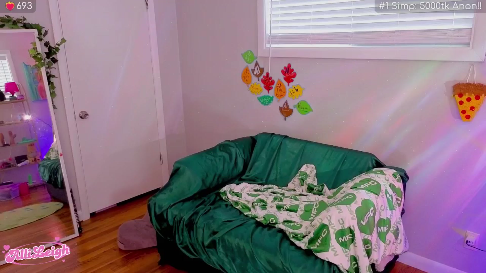 Gallery image thumbnail from alli_leigh's myfreecams stream on, 09/07/2025, 01:34 image 9 of 20