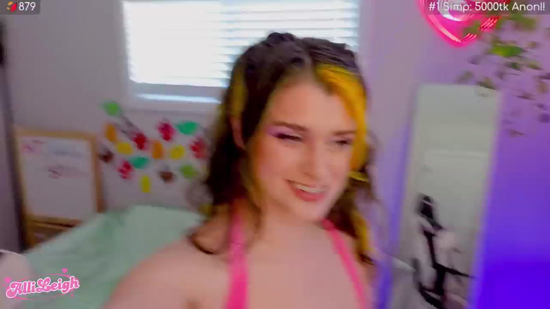 Gallery image thumbnail from alli_leigh's myfreecams stream on, 09/27/2025, 01:10 image 14 of 20