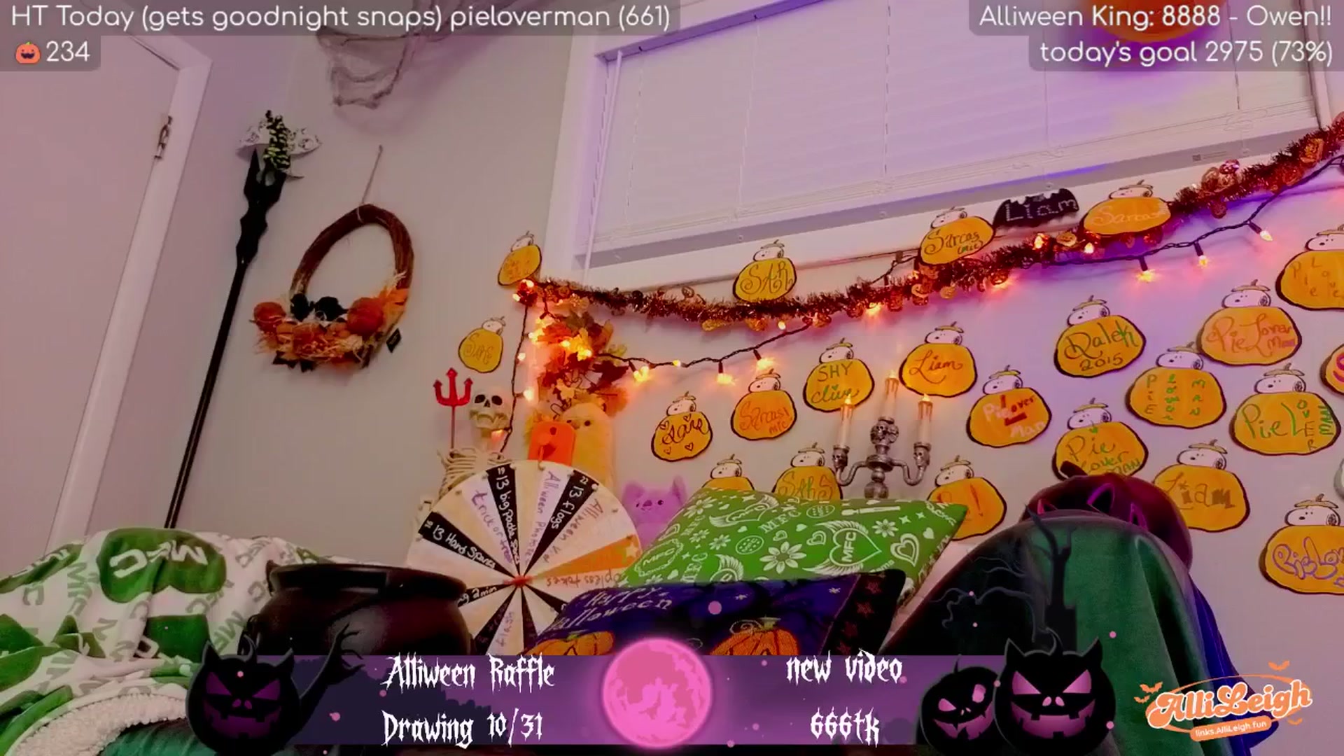 Gallery image thumbnail from alli_leigh's myfreecams stream on, 10/19/2025, 03:47 image 8 of 20
