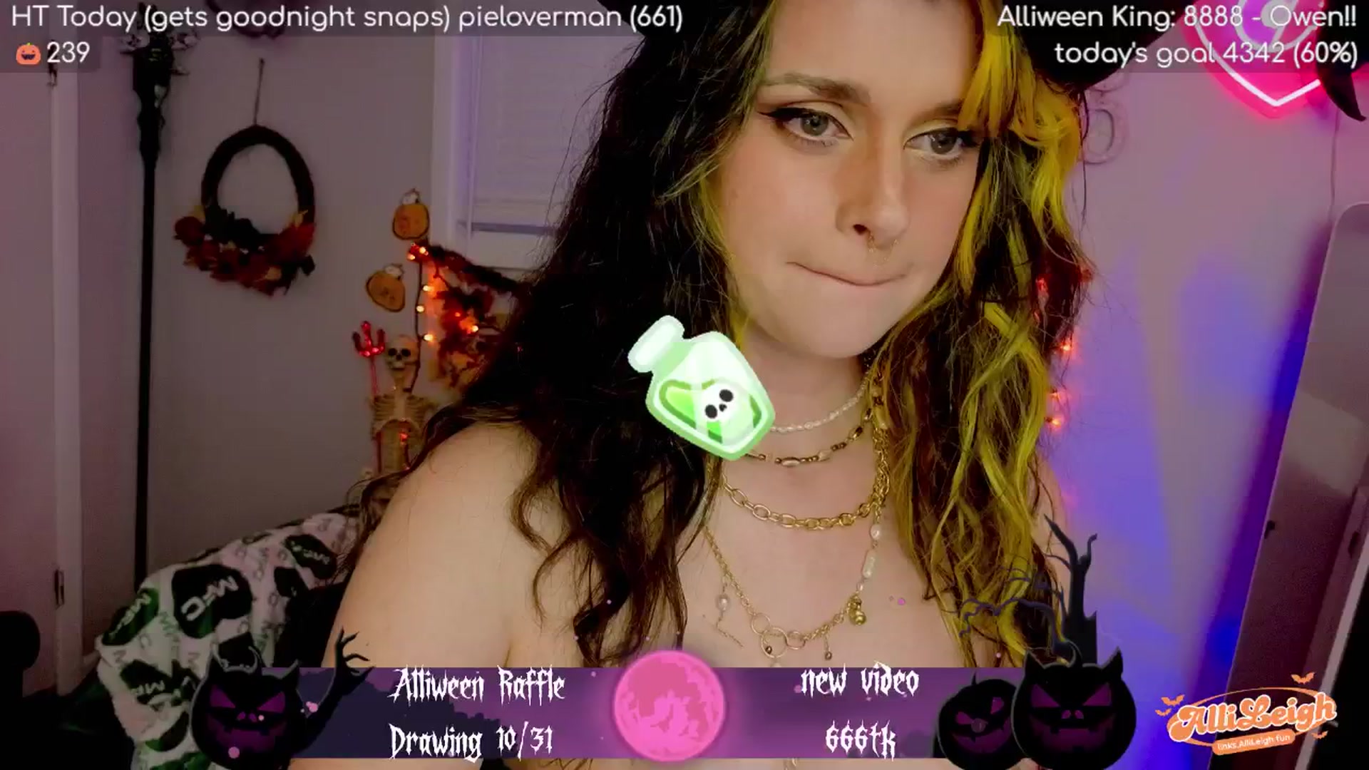 Gallery image thumbnail from alli_leigh's myfreecams stream on, 10/19/2025, 03:47 image 6 of 20