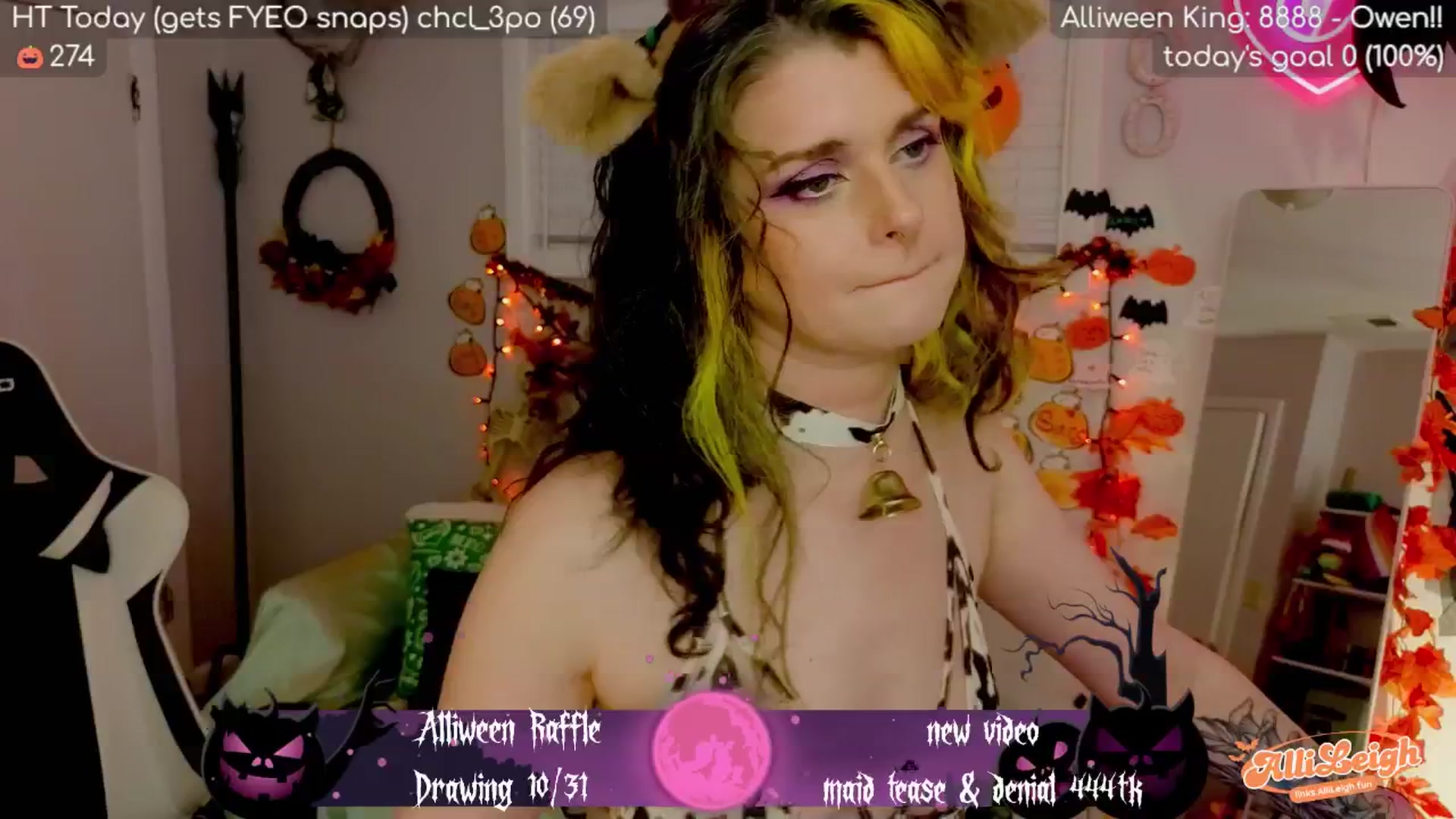 Gallery image thumbnail from alli_leigh's myfreecams stream on, 10/29/2025, 03:13 image 15 of 20