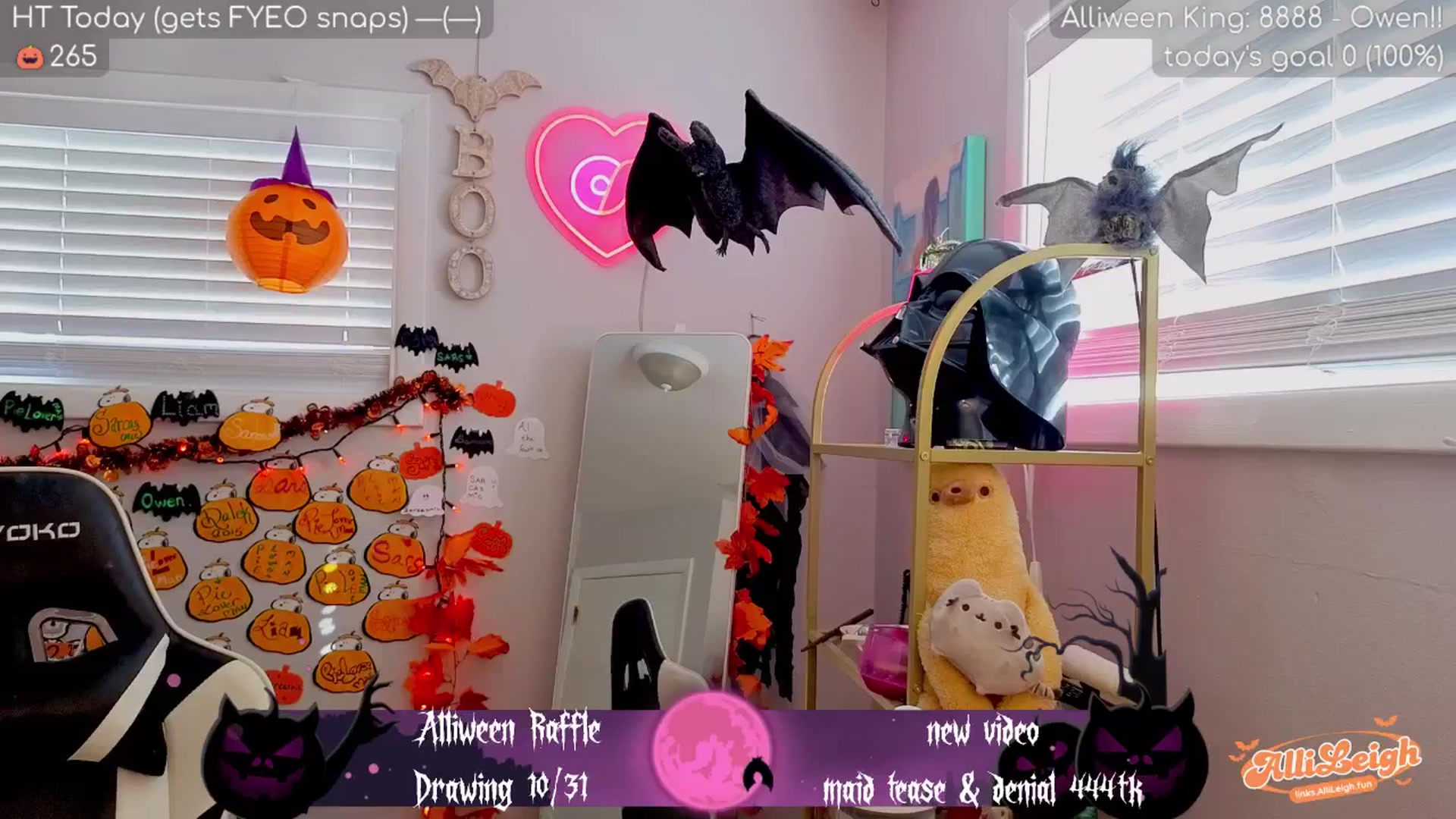Gallery image thumbnail from alli_leigh's myfreecams stream on, 10/30/2025, 01:20 image 2 of 20