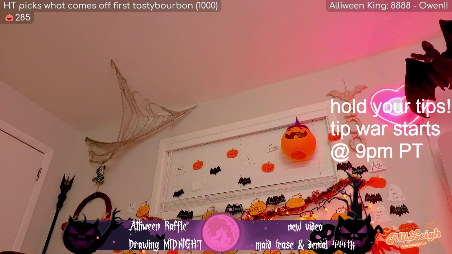 Gallery image thumbnail from alli_leigh's myfreecams stream on, 11/01/2025, 06:20 image 3 of 20