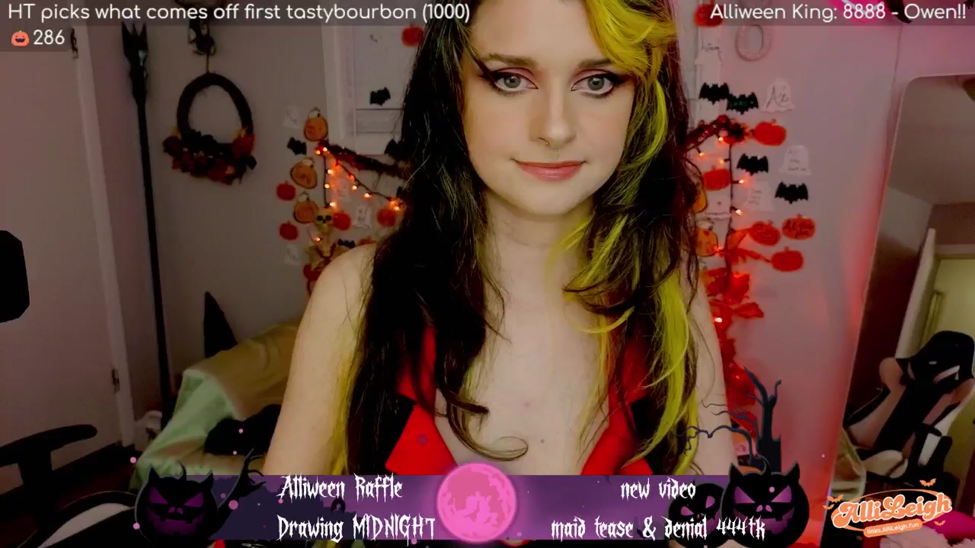 Gallery image thumbnail from alli_leigh's myfreecams stream on, 11/01/2025, 06:20 image 6 of 20