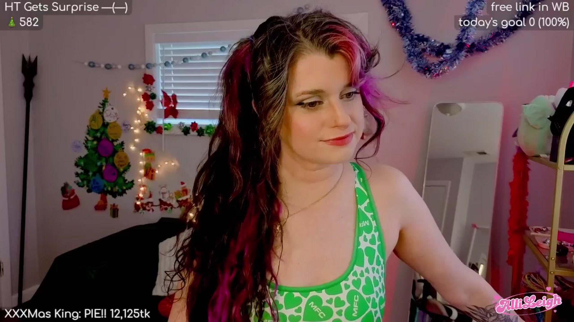 Gallery image thumbnail from alli_leigh's myfreecams stream on, 12/27/2025, 23:27 image 13 of 20