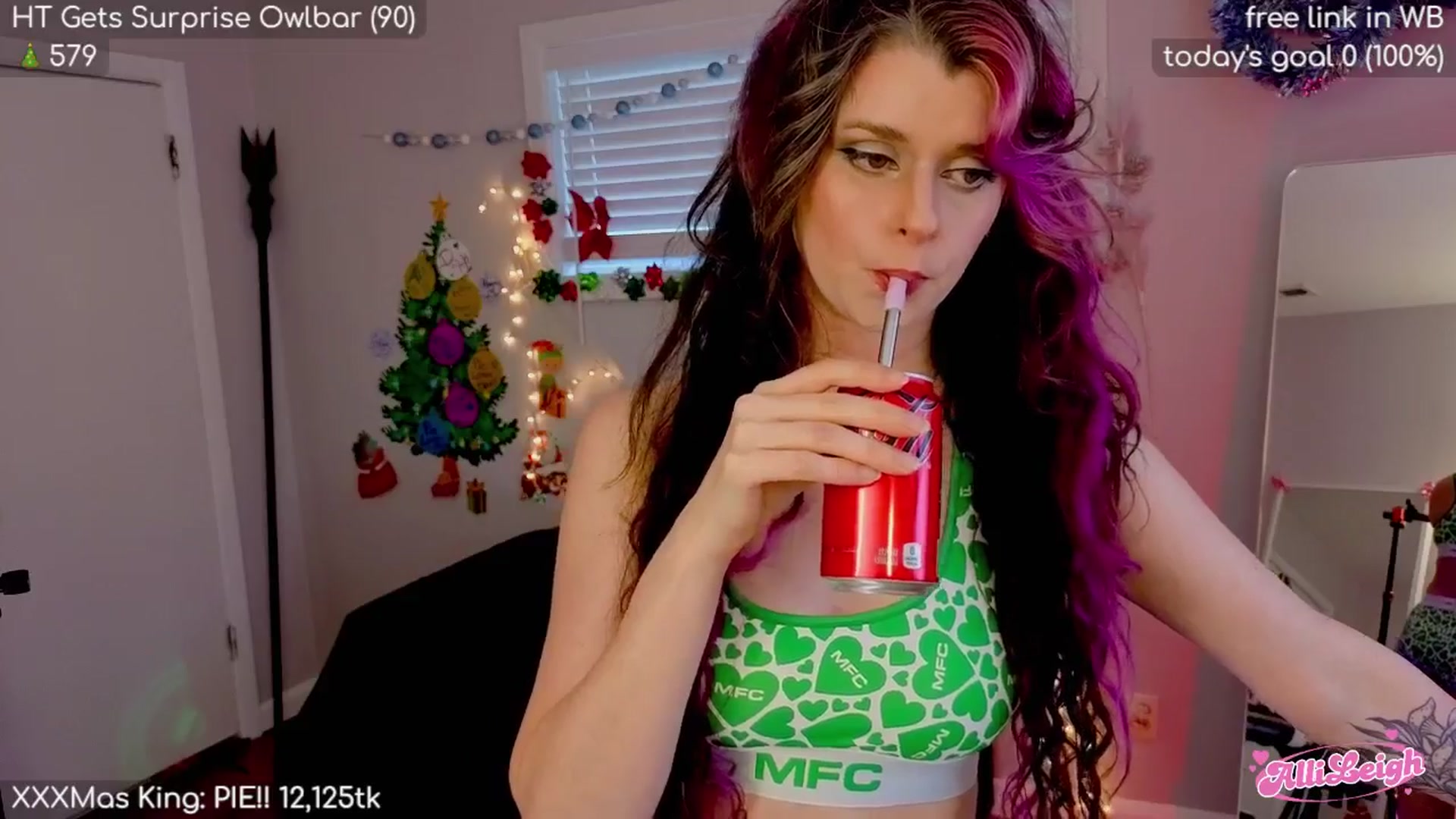 Gallery image thumbnail from alli_leigh's myfreecams stream on, 12/28/2025, 24:01 image 14 of 20