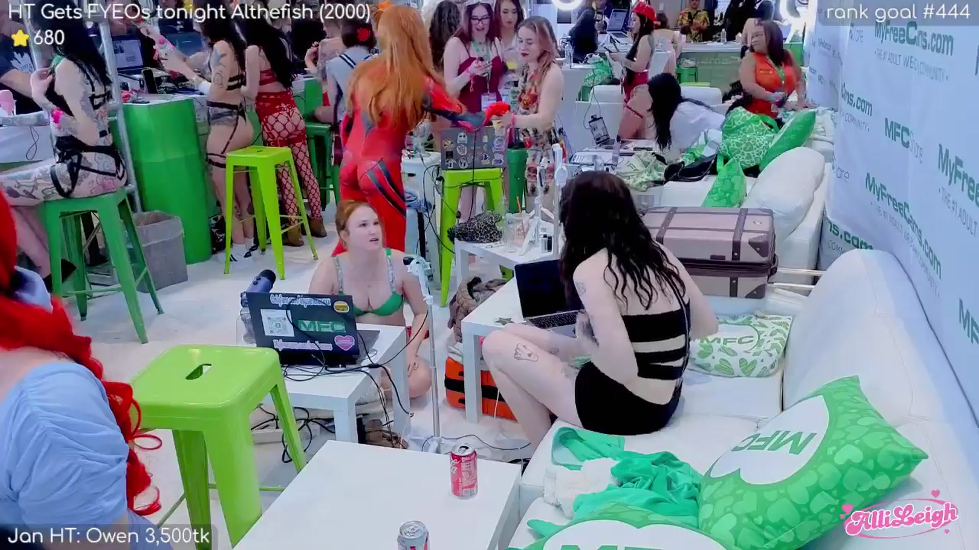 Gallery image thumbnail from alli_leigh's myfreecams stream on, 01/24/2026, 02:22 image 17 of 20