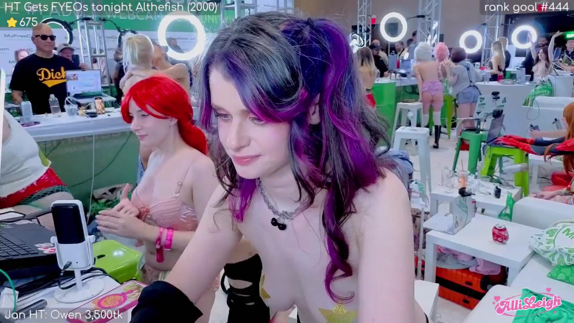Gallery image thumbnail from alli_leigh's myfreecams stream on, 01/24/2026, 02:57 image 7 of 20