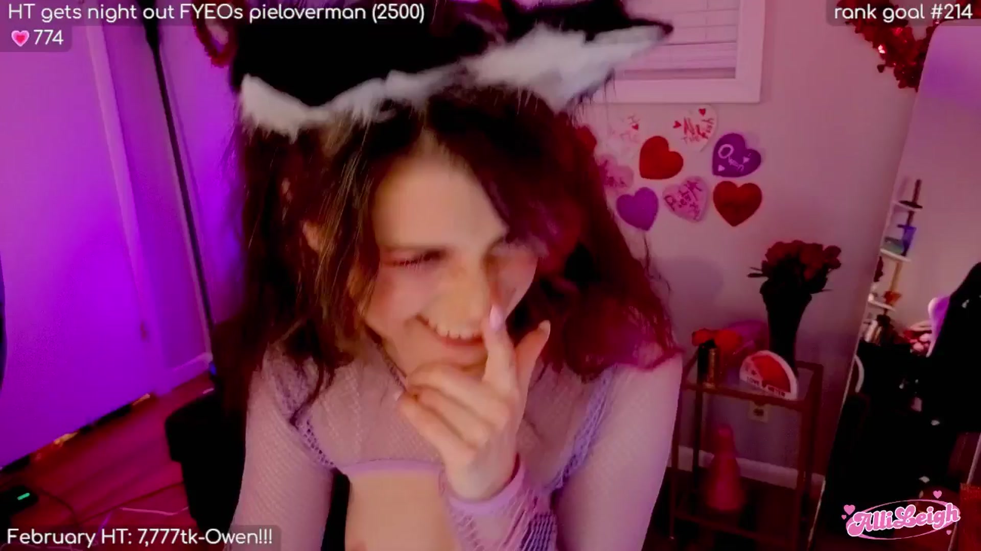 Gallery image thumbnail from alli_leigh's myfreecams stream on, 02/15/2026, 02:50 image 12 of 20