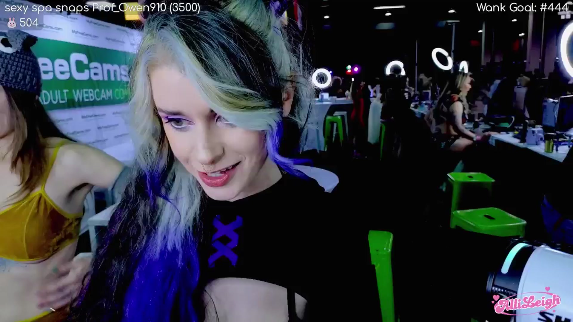 Gallery image thumbnail from alli_leigh's myfreecams stream on, 04/11/2026, 24:00 image 19 of 20