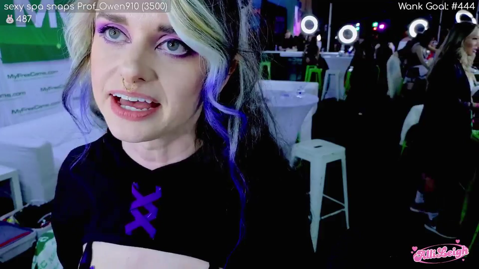 Gallery image thumbnail from alli_leigh's myfreecams stream on, 04/11/2026, 01:28 image 20 of 20