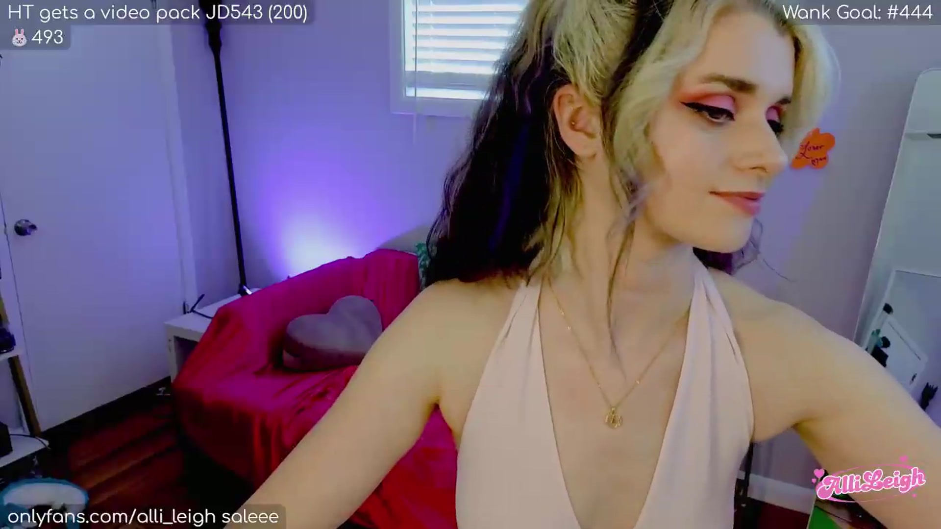 Gallery image thumbnail from alli_leigh's myfreecams stream on, 04/30/2026, 24:00 image 19 of 20