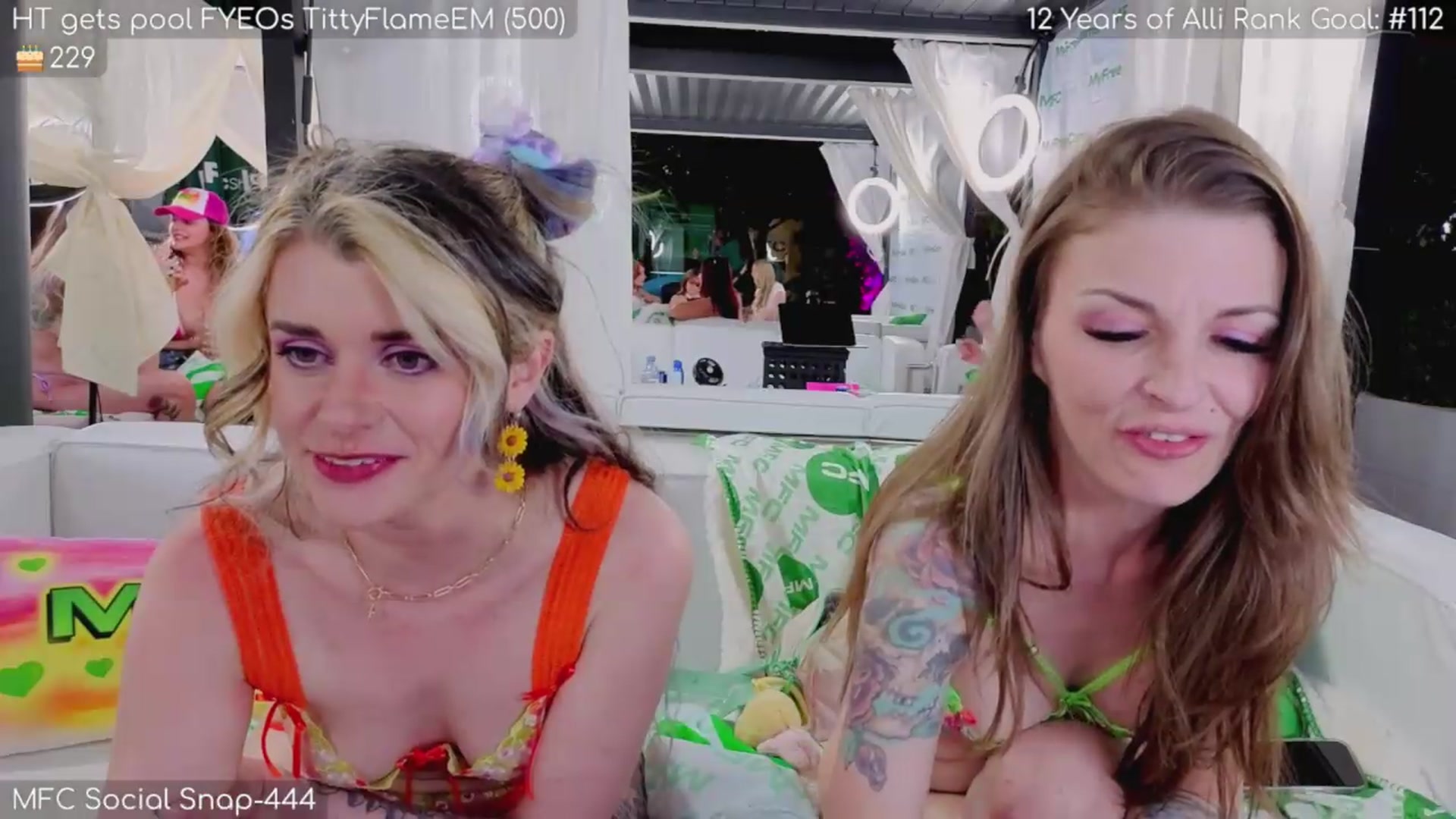 Gallery image thumbnail from alli_leigh's myfreecams stream on, 05/20/2026, 05:59 image 18 of 20