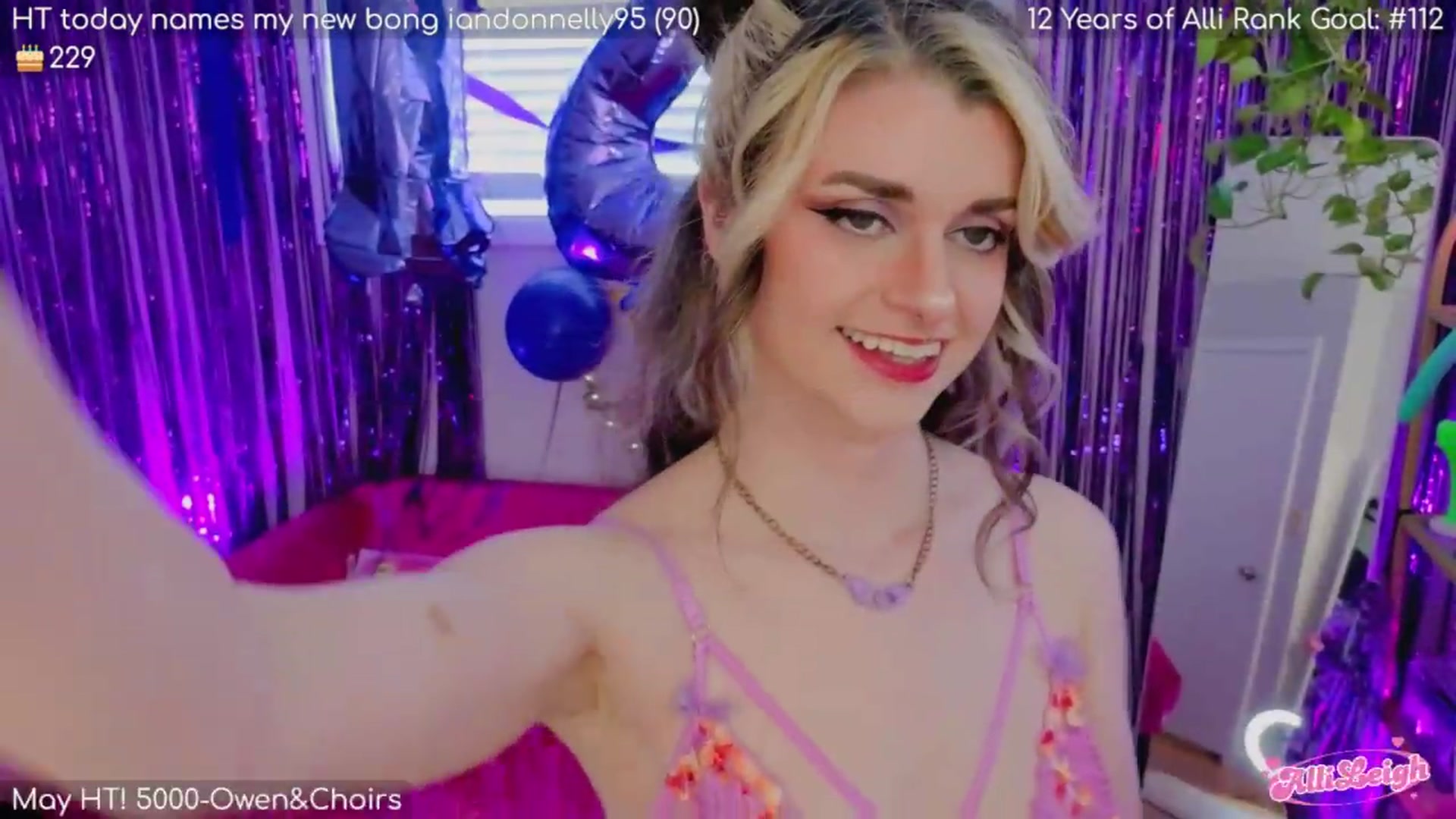 Gallery image thumbnail from alli_leigh's myfreecams stream on, 05/30/2026, 24:02 image 8 of 20