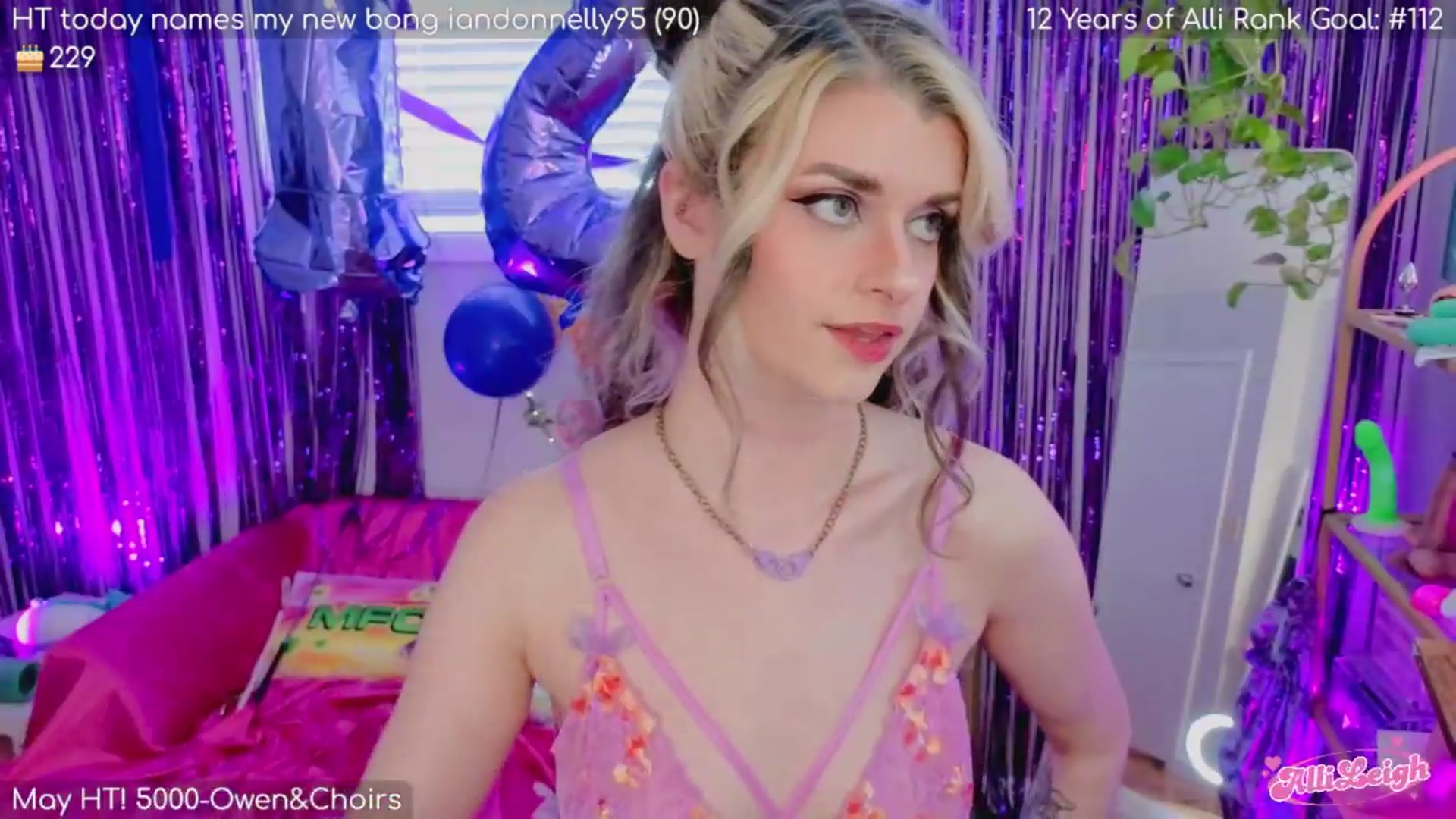 Gallery image thumbnail from alli_leigh's myfreecams stream on, 05/30/2026, 24:02 image 6 of 20