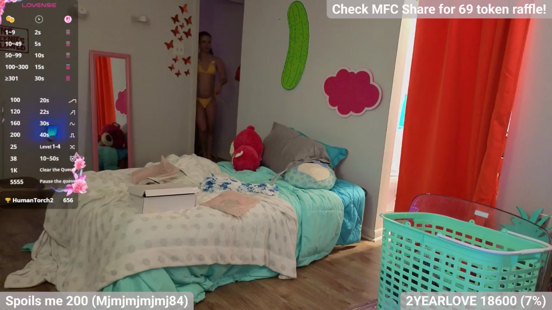 Gallery image thumbnail from alyssaversary's myfreecams stream on, 08/07/2025, 02:57 image 6 of 20