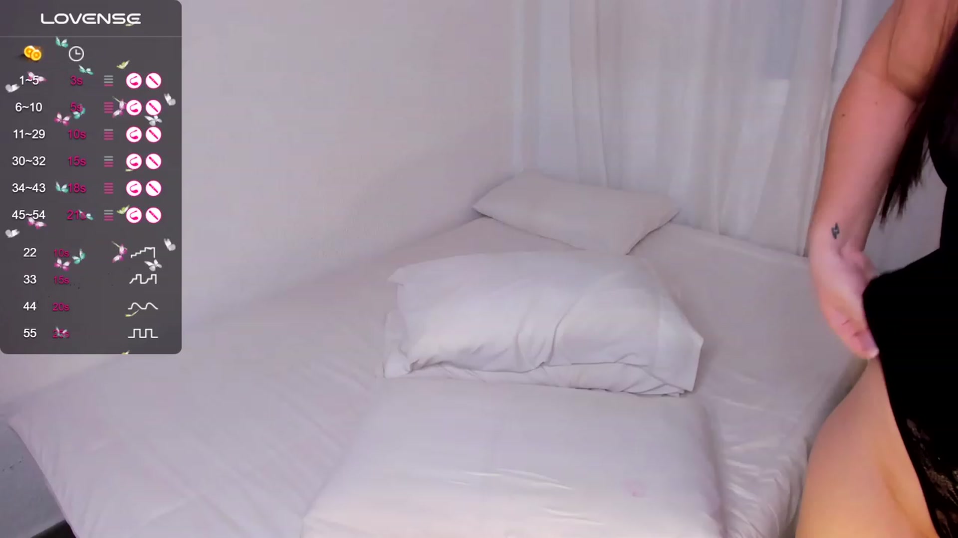 Gallery image thumbnail from ambarasad's myfreecams stream on, 08/19/2023, 20:06 image 5 of 20