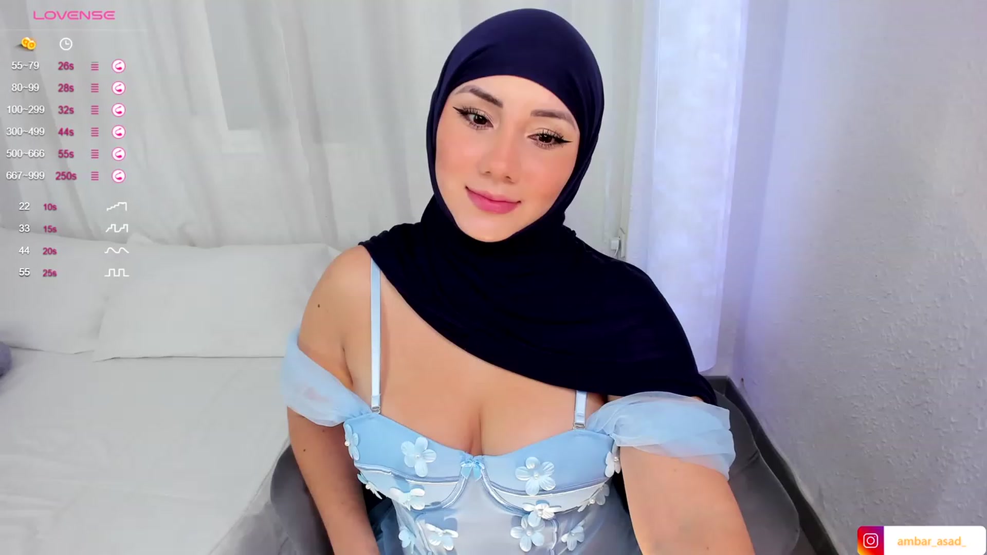 Gallery image thumbnail from ambarasad's myfreecams stream on, 10/03/2023, 16:40 image 6 of 20