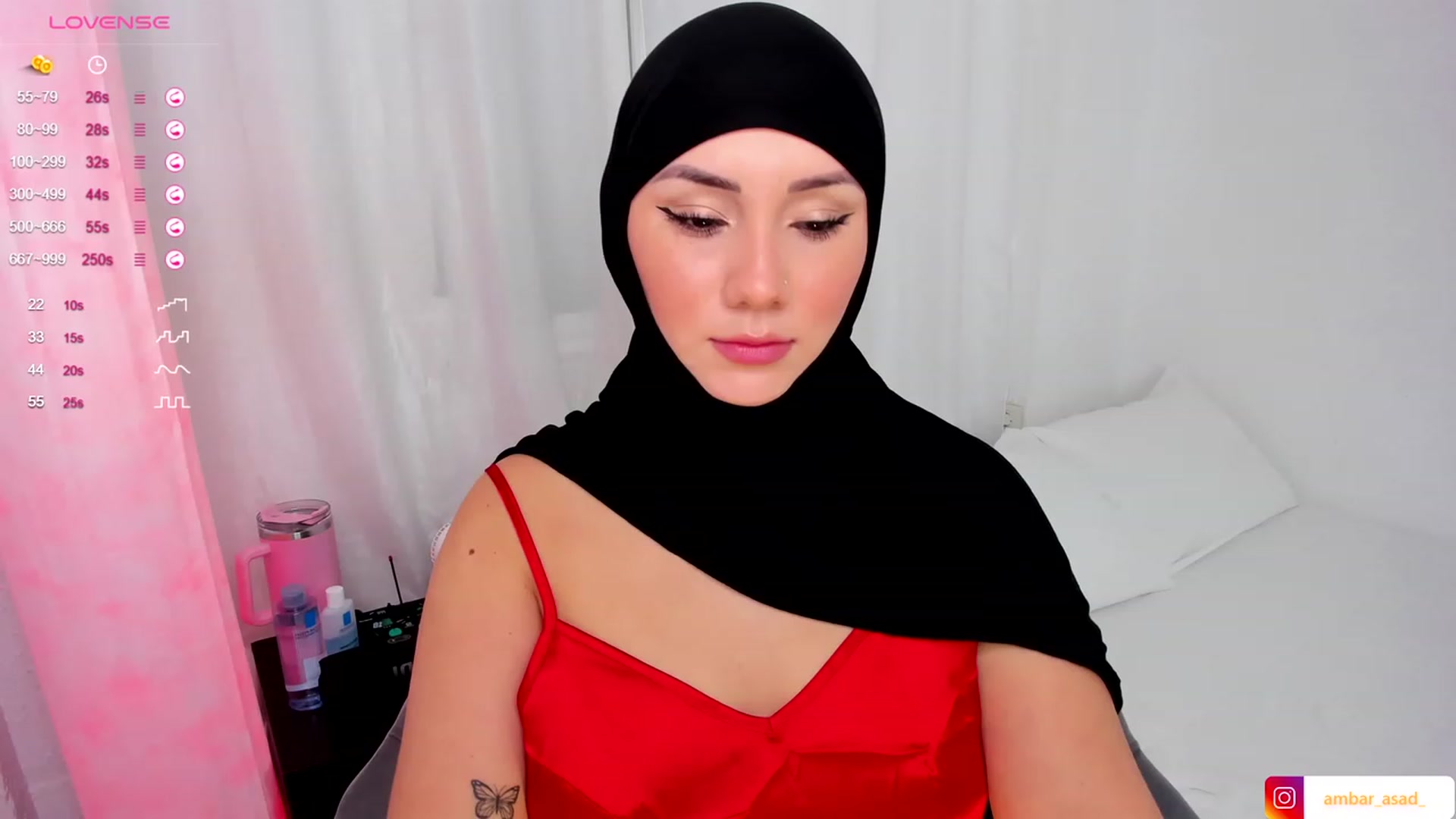 Gallery image thumbnail from ambarasad's myfreecams stream on, 10/15/2023, 14:03 image 5 of 20