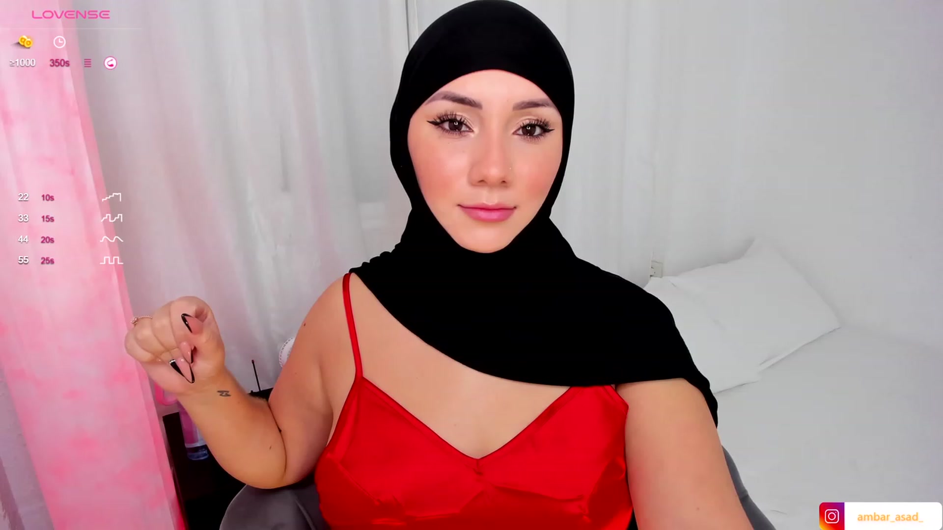Gallery image thumbnail from ambarasad's myfreecams stream on, 10/15/2023, 14:03 image 4 of 20