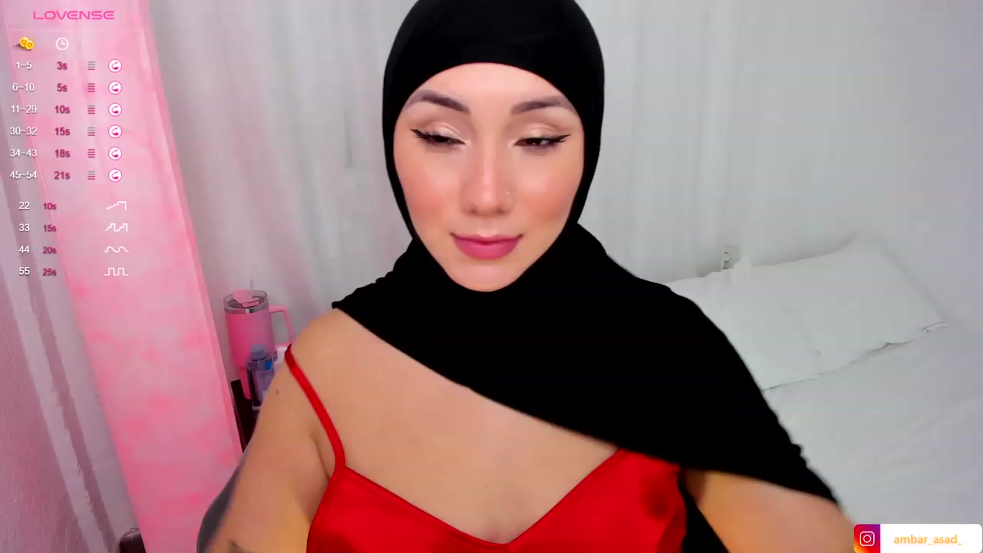 Gallery image thumbnail from ambarasad's myfreecams stream on, 10/15/2023, 15:53 image 14 of 20