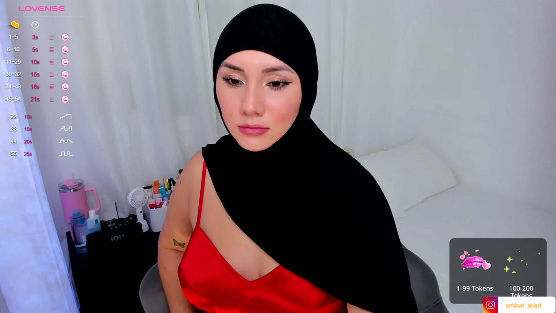 Gallery image thumbnail from ambarasad's myfreecams stream on, 10/15/2023, 19:57 image 1 of 20