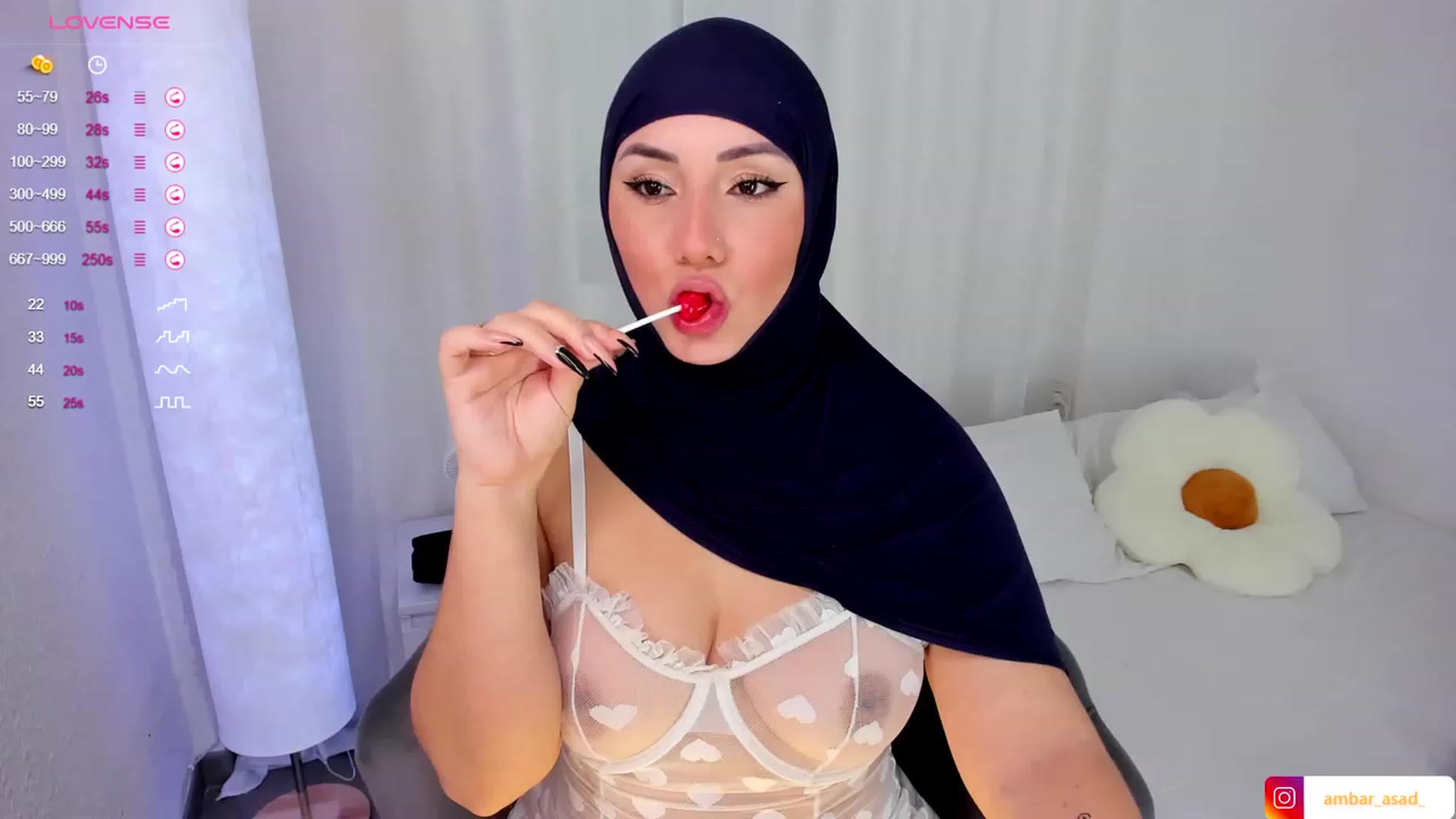 Gallery image thumbnail from ambarasad's myfreecams stream on, 10/28/2023, 18:03 image 15 of 20
