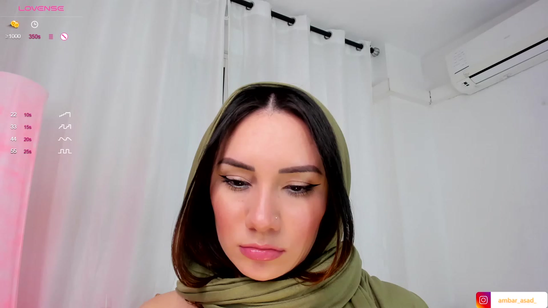 Gallery image thumbnail from ambarasad's myfreecams stream on, 11/05/2023, 17:17 image 18 of 20