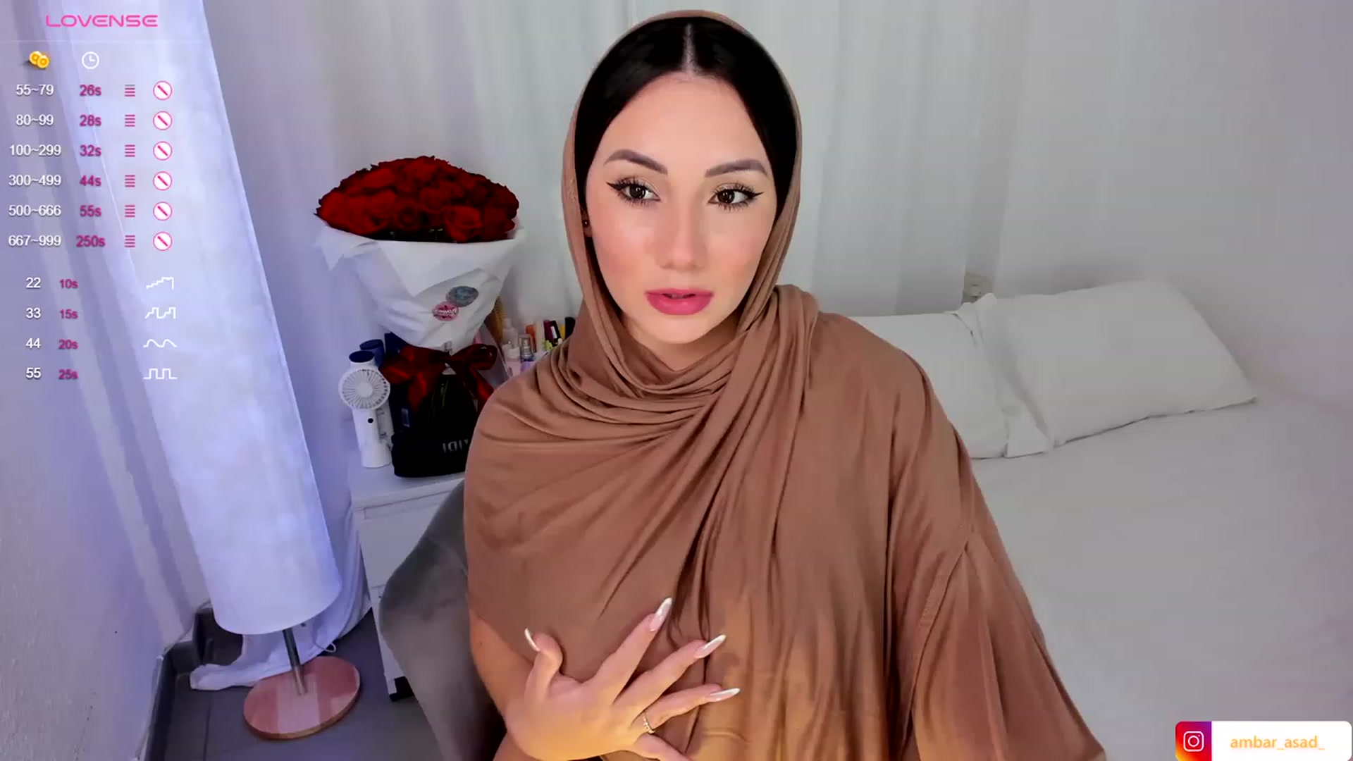 Gallery image thumbnail from ambarasad's myfreecams stream on, 11/07/2023, 19:17 image 11 of 20