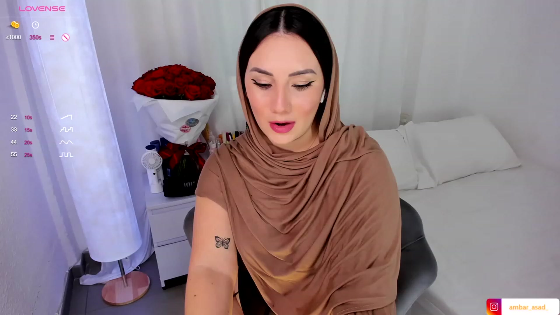 Gallery image thumbnail from ambarasad's myfreecams stream on, 11/07/2023, 19:17 image 12 of 20