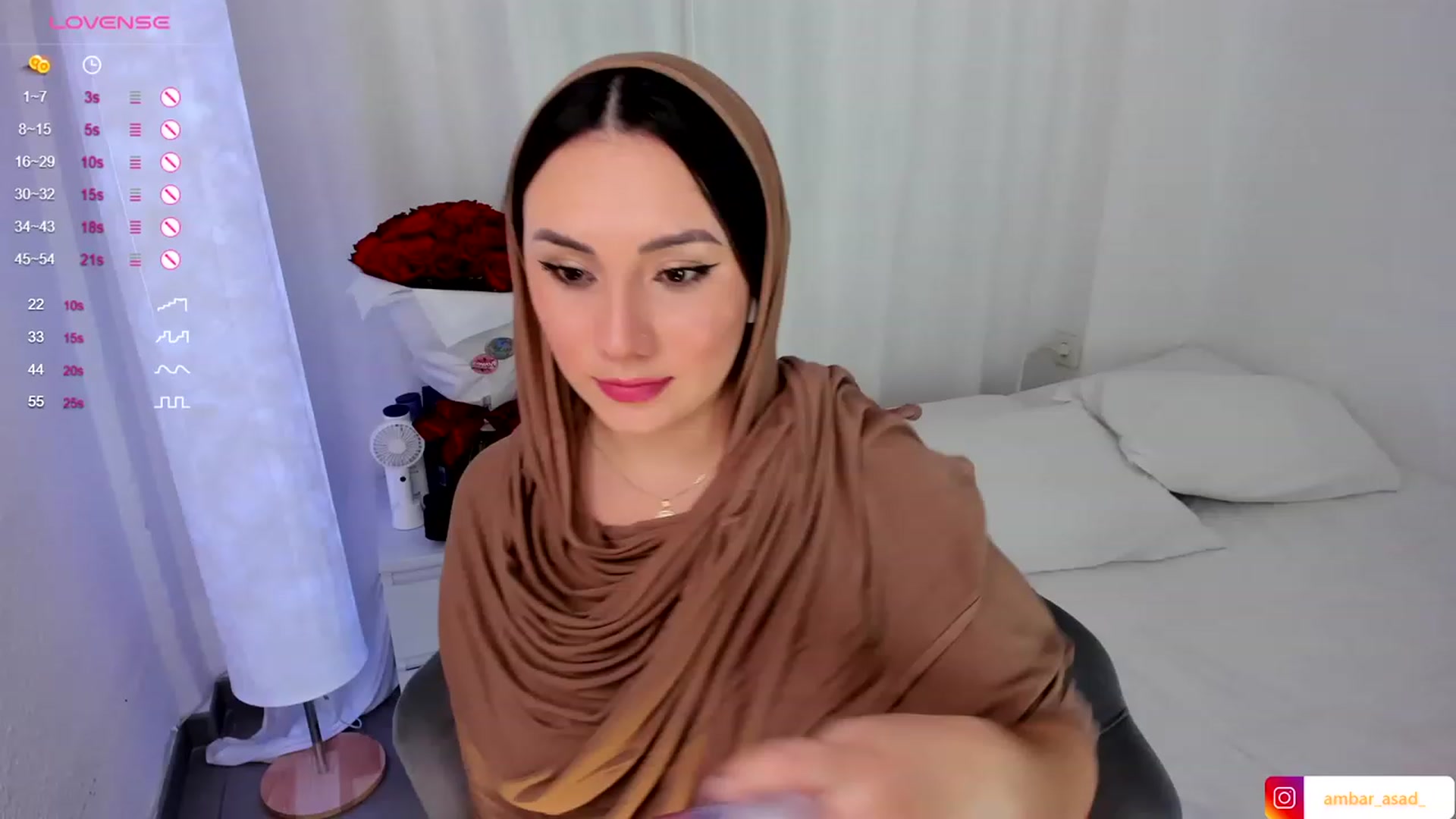 Gallery image thumbnail from ambarasad's myfreecams stream on, 11/07/2023, 20:14 image 2 of 20