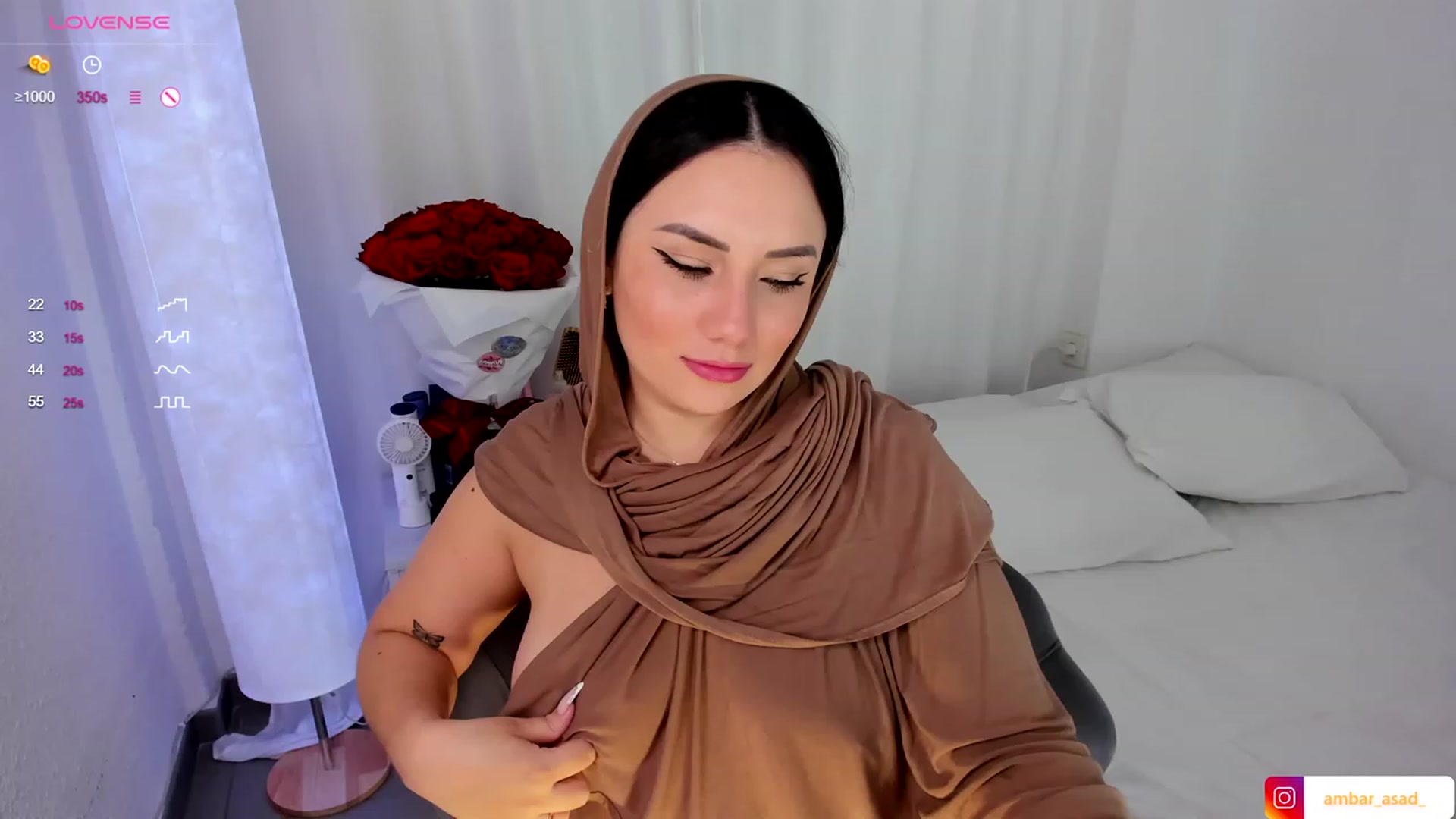 Gallery image thumbnail from ambarasad's myfreecams stream on, 11/07/2023, 20:14 image 16 of 20