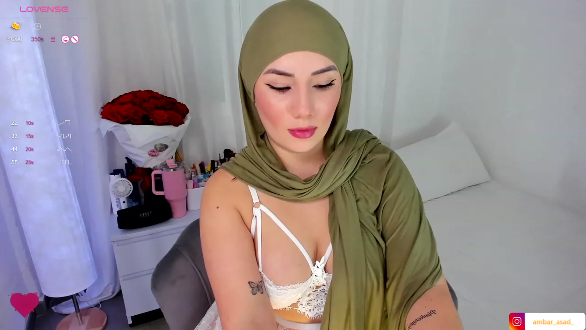 Gallery image thumbnail from ambarasad's myfreecams stream on, 11/11/2023, 18:31 image 9 of 20