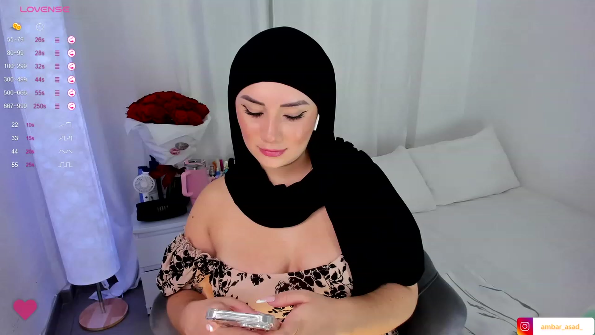 Gallery image thumbnail from ambarasad's myfreecams stream on, 11/12/2023, 19:37 image 5 of 20