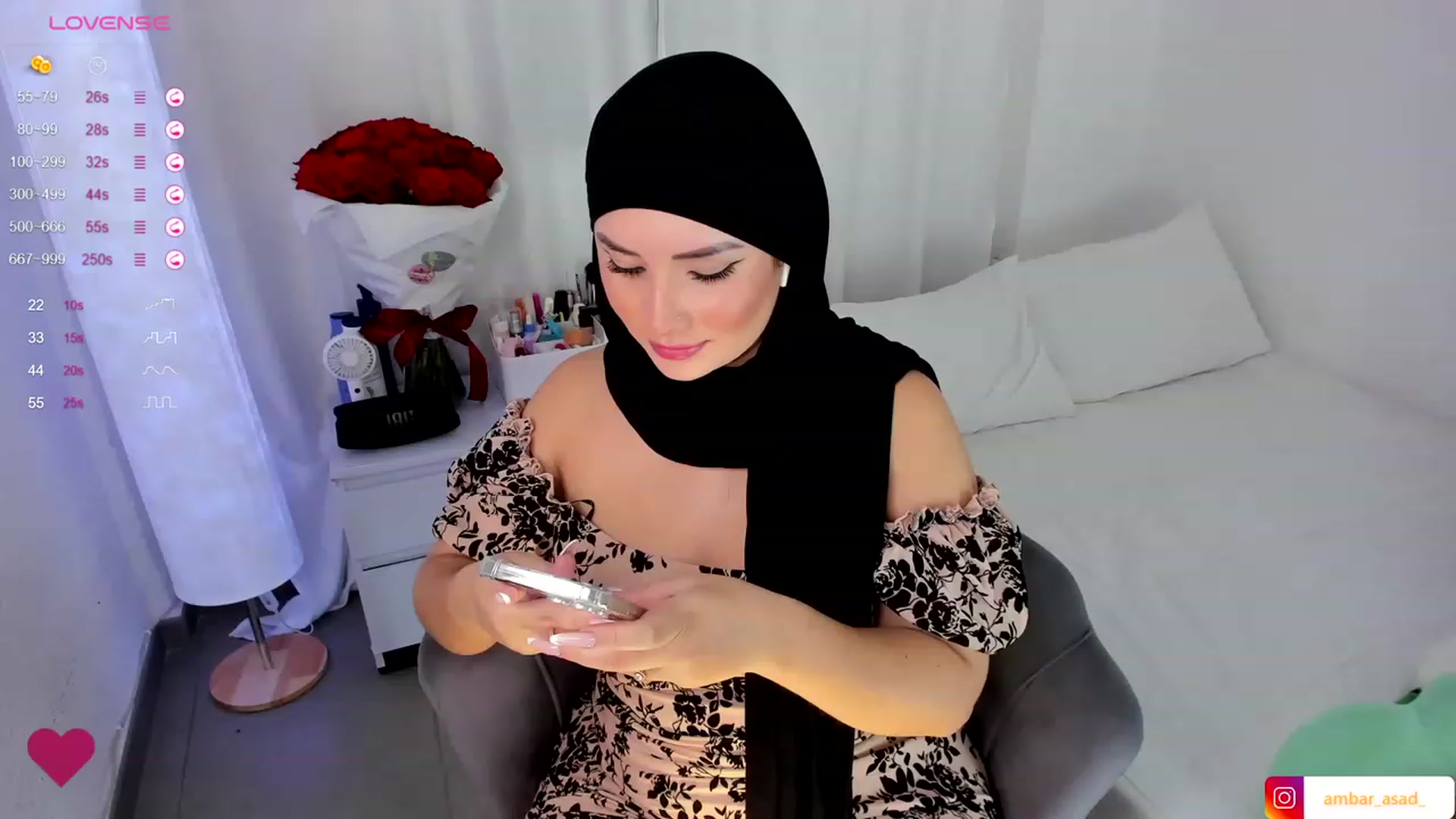 Gallery image thumbnail from ambarasad's myfreecams stream on, 11/12/2023, 21:00 image 1 of 20