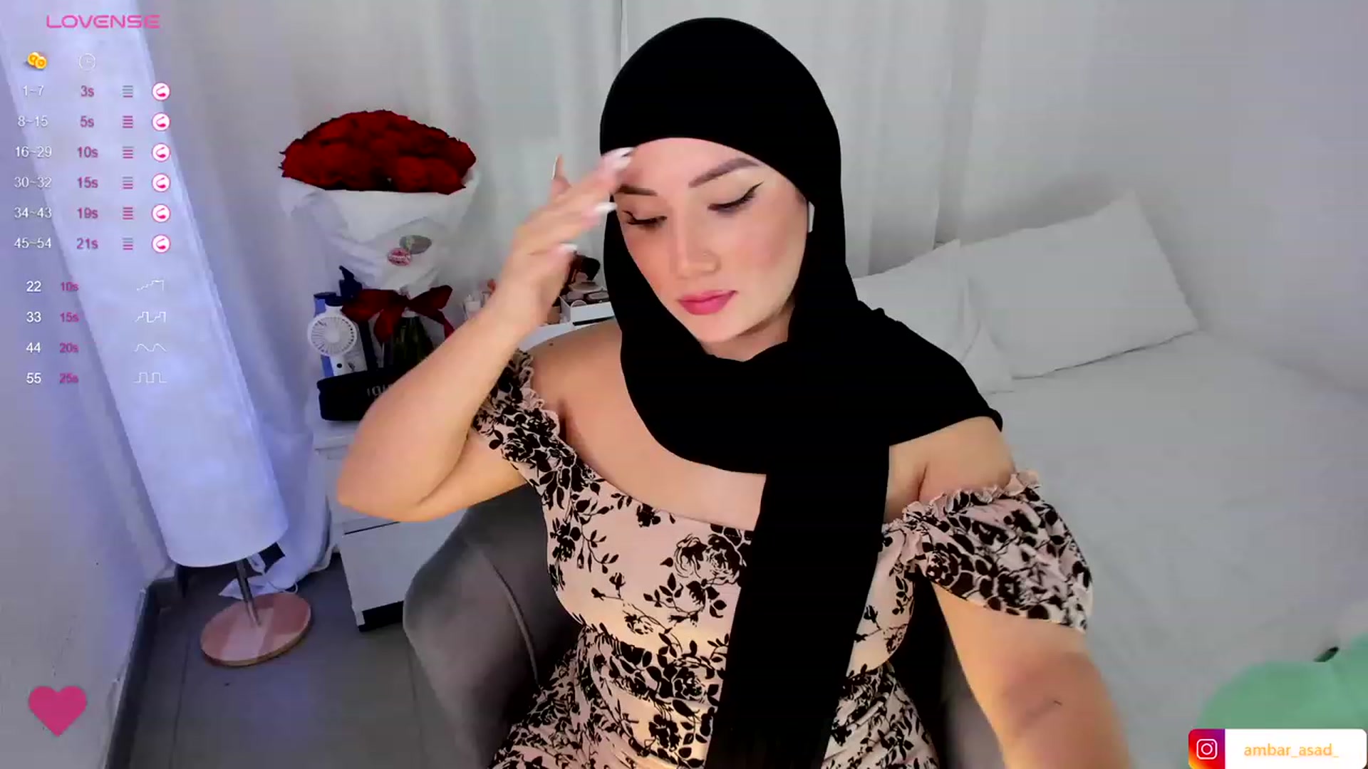 Gallery image thumbnail from ambarasad's myfreecams stream on, 11/12/2023, 21:00 image 10 of 20