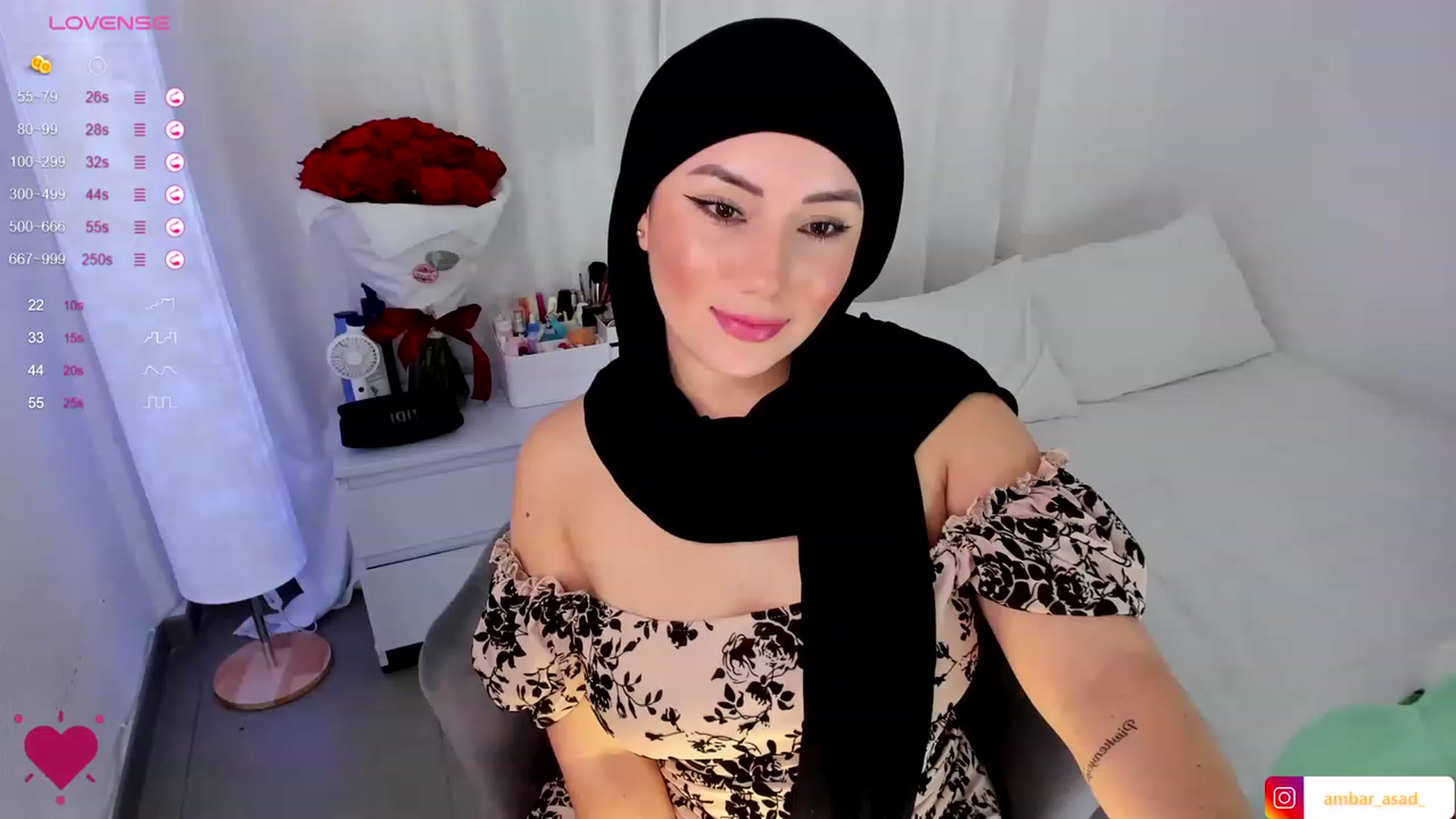 Gallery image thumbnail from ambarasad's myfreecams stream on, 11/12/2023, 21:00 image 9 of 20