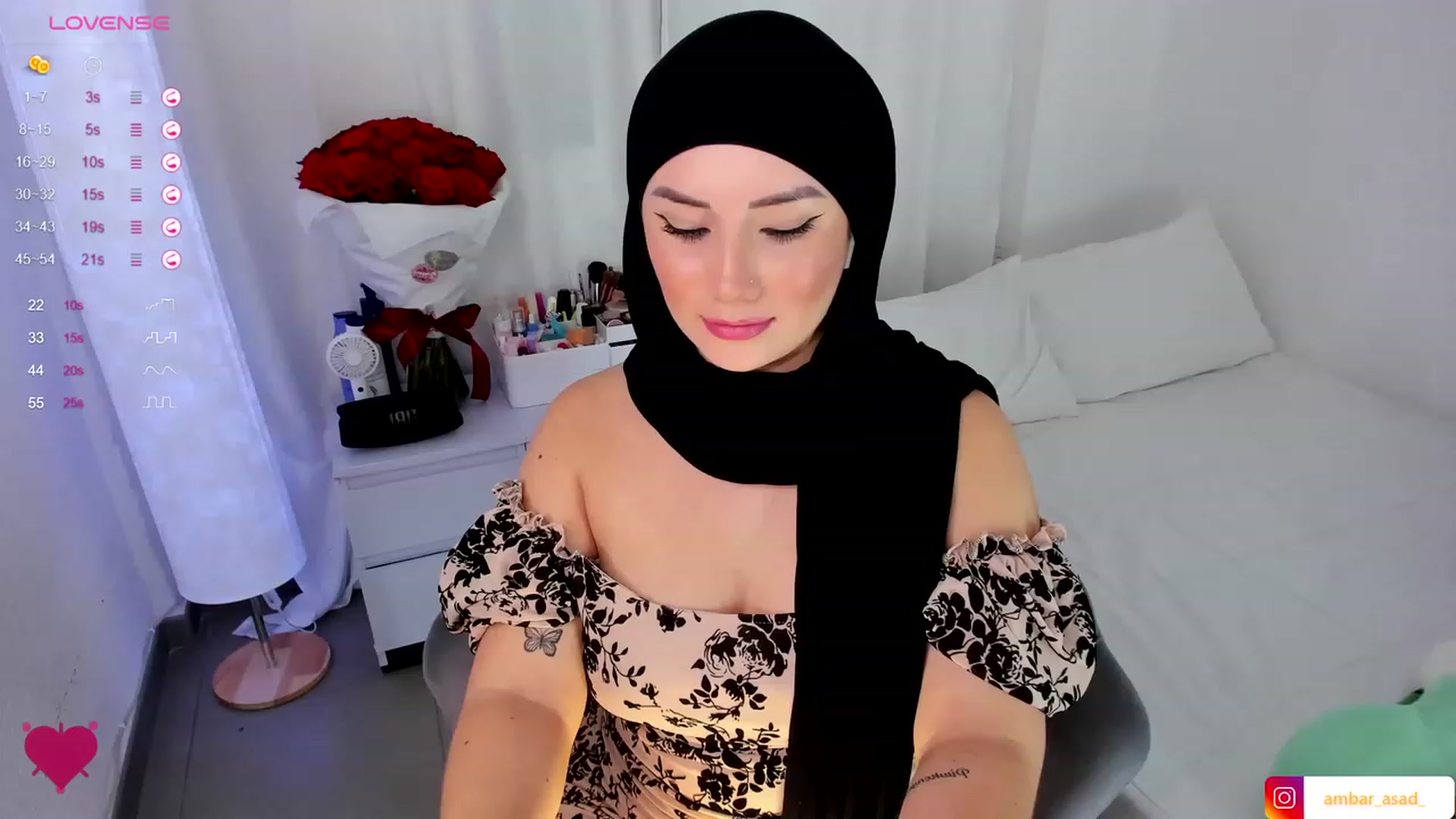 Gallery image thumbnail from ambarasad's myfreecams stream on, 11/12/2023, 21:00 image 6 of 20