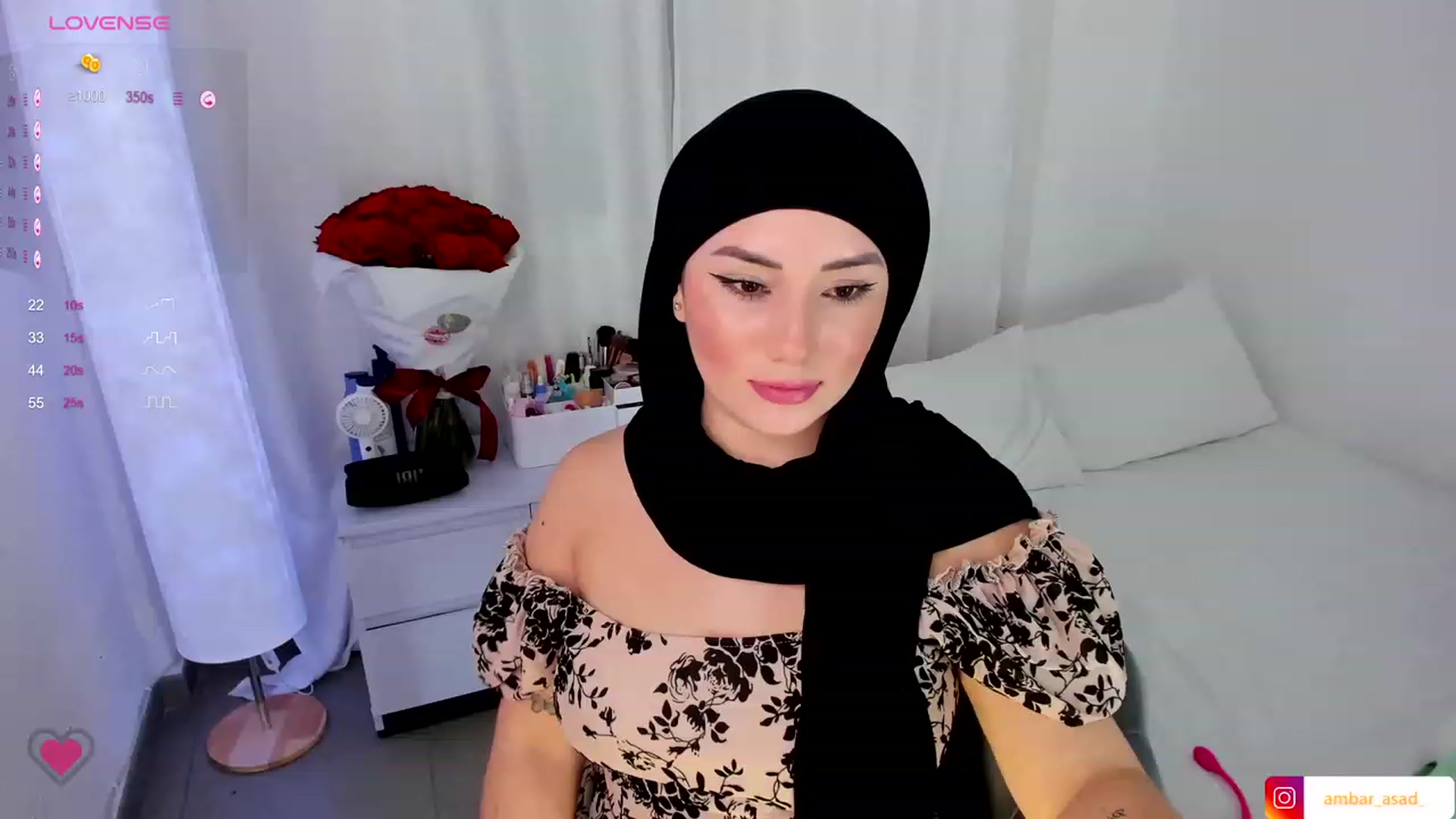 Gallery image thumbnail from ambarasad's myfreecams stream on, 11/12/2023, 21:00 image 17 of 20