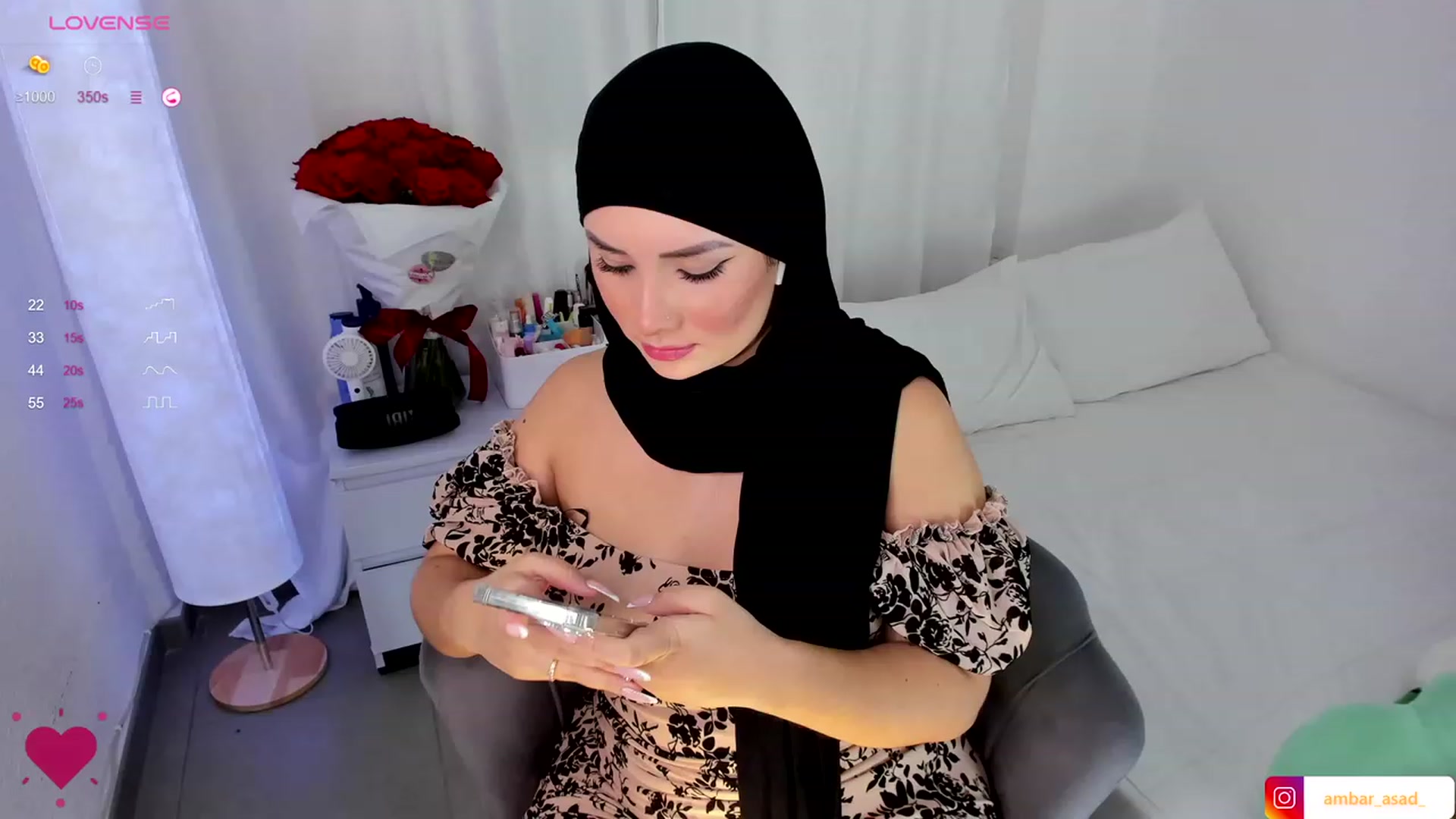 Gallery image thumbnail from ambarasad's myfreecams stream on, 11/12/2023, 21:00 image 2 of 20