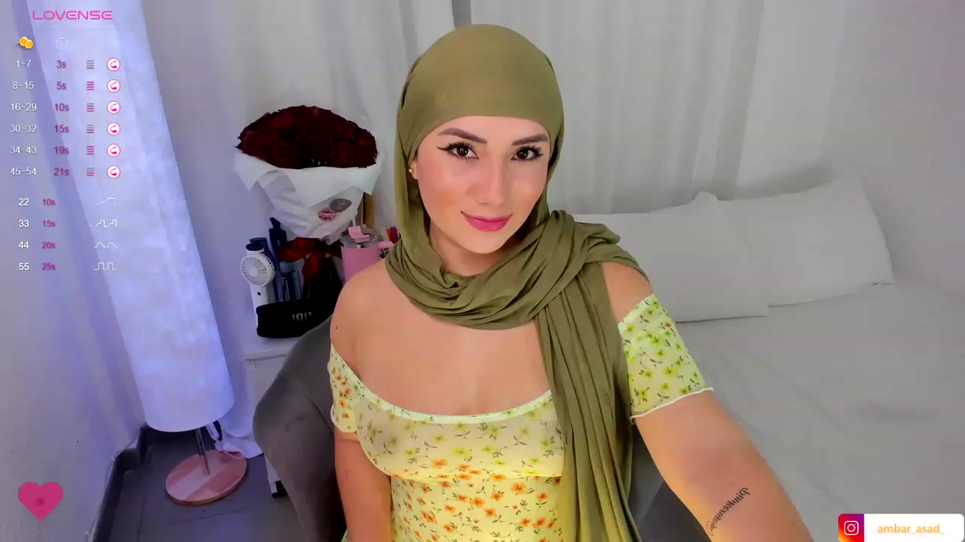 Gallery image thumbnail from ambarasad's myfreecams stream on, 11/17/2023, 20:36 image 5 of 20