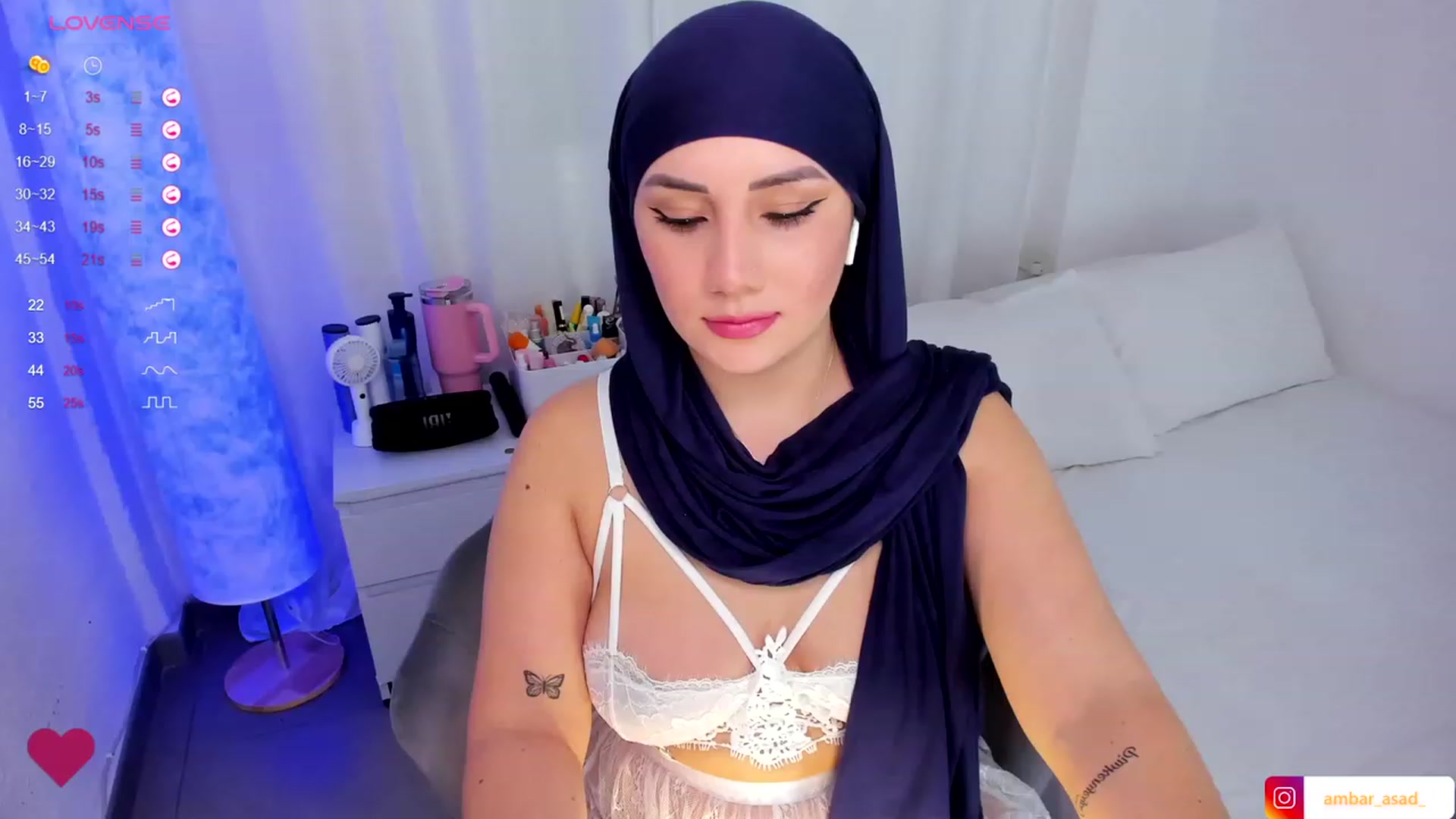 Gallery image thumbnail from ambarasad's myfreecams stream on, 11/18/2023, 18:04 image 15 of 20