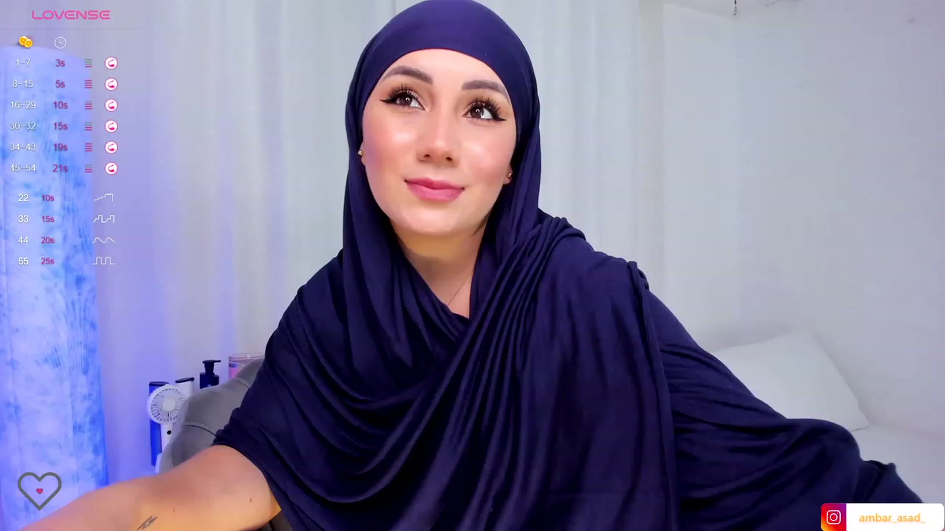 Gallery image thumbnail from ambarasad's myfreecams stream on, 11/18/2023, 18:04 image 4 of 20