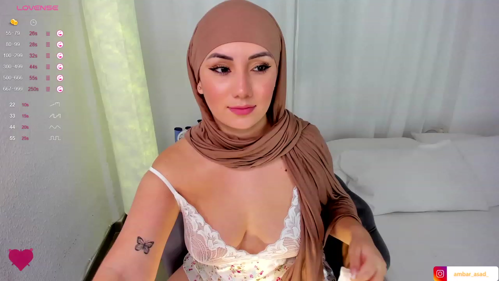 Gallery image thumbnail from ambarasad's myfreecams stream on, 11/22/2023, 18:48 image 16 of 20