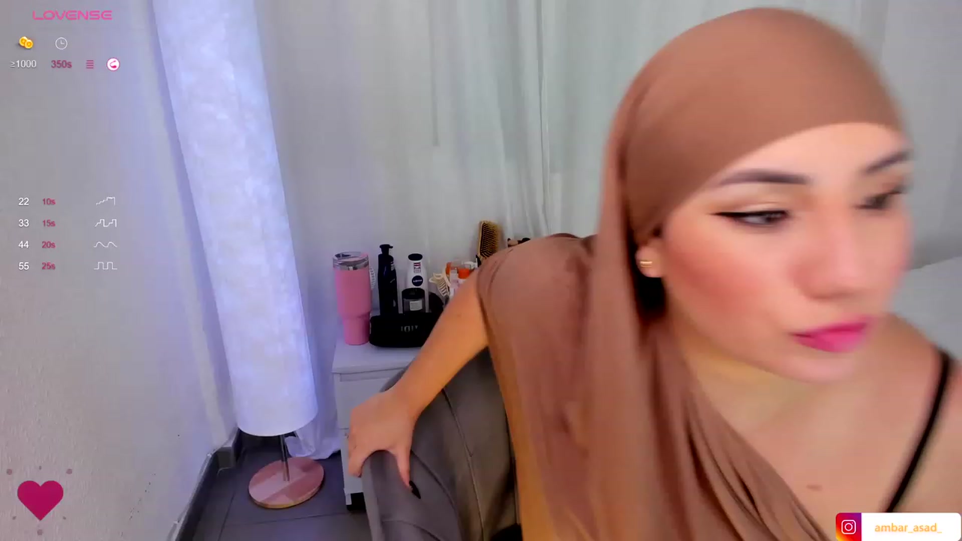 Gallery image thumbnail from ambarasad's myfreecams stream on, 11/24/2023, 17:50 image 1 of 20