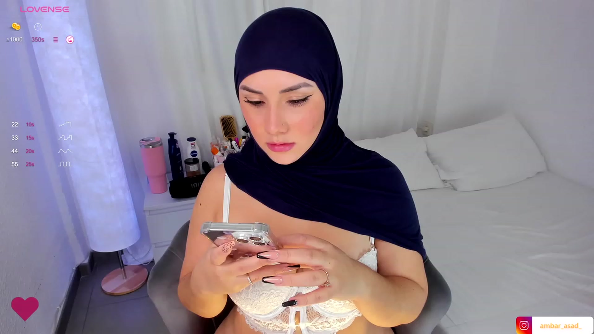 Gallery image thumbnail from ambarasad's myfreecams stream on, 11/25/2023, 20:04 image 17 of 20