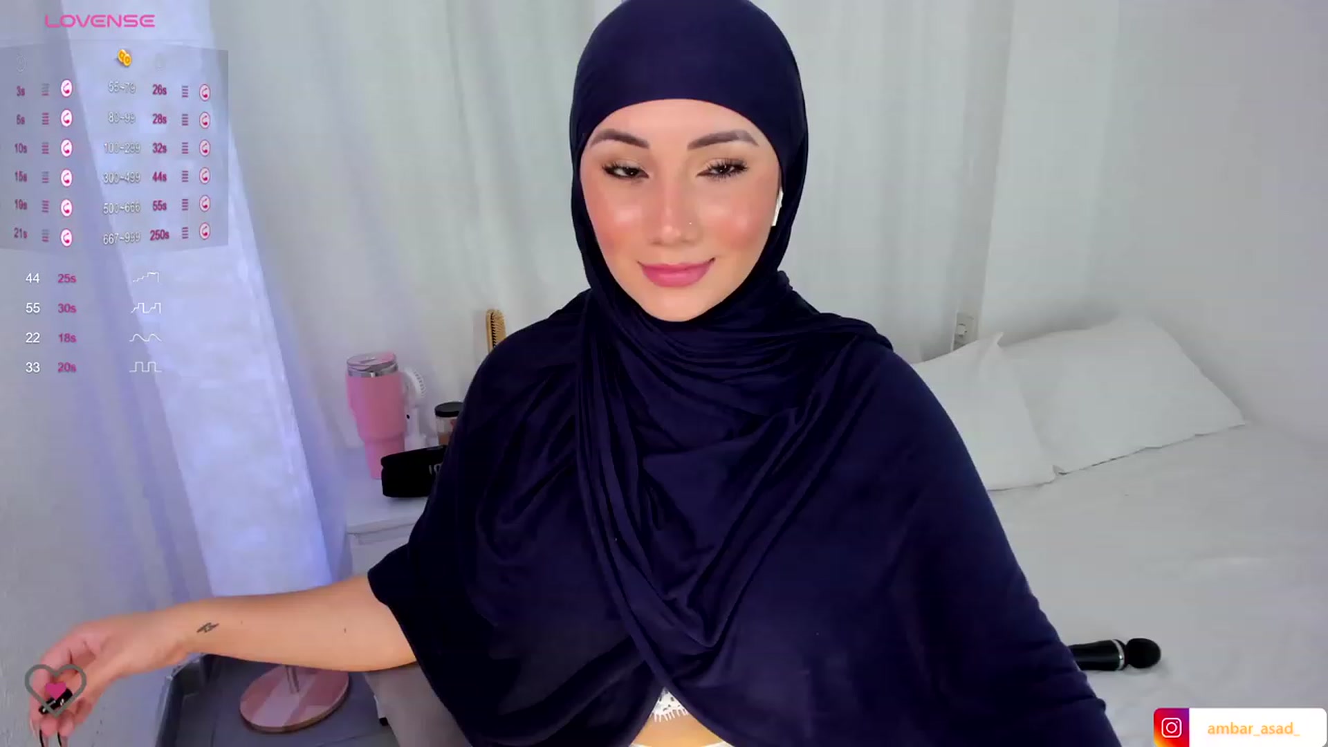 Gallery image thumbnail from ambarasad's myfreecams stream on, 11/30/2023, 15:28 image 12 of 20