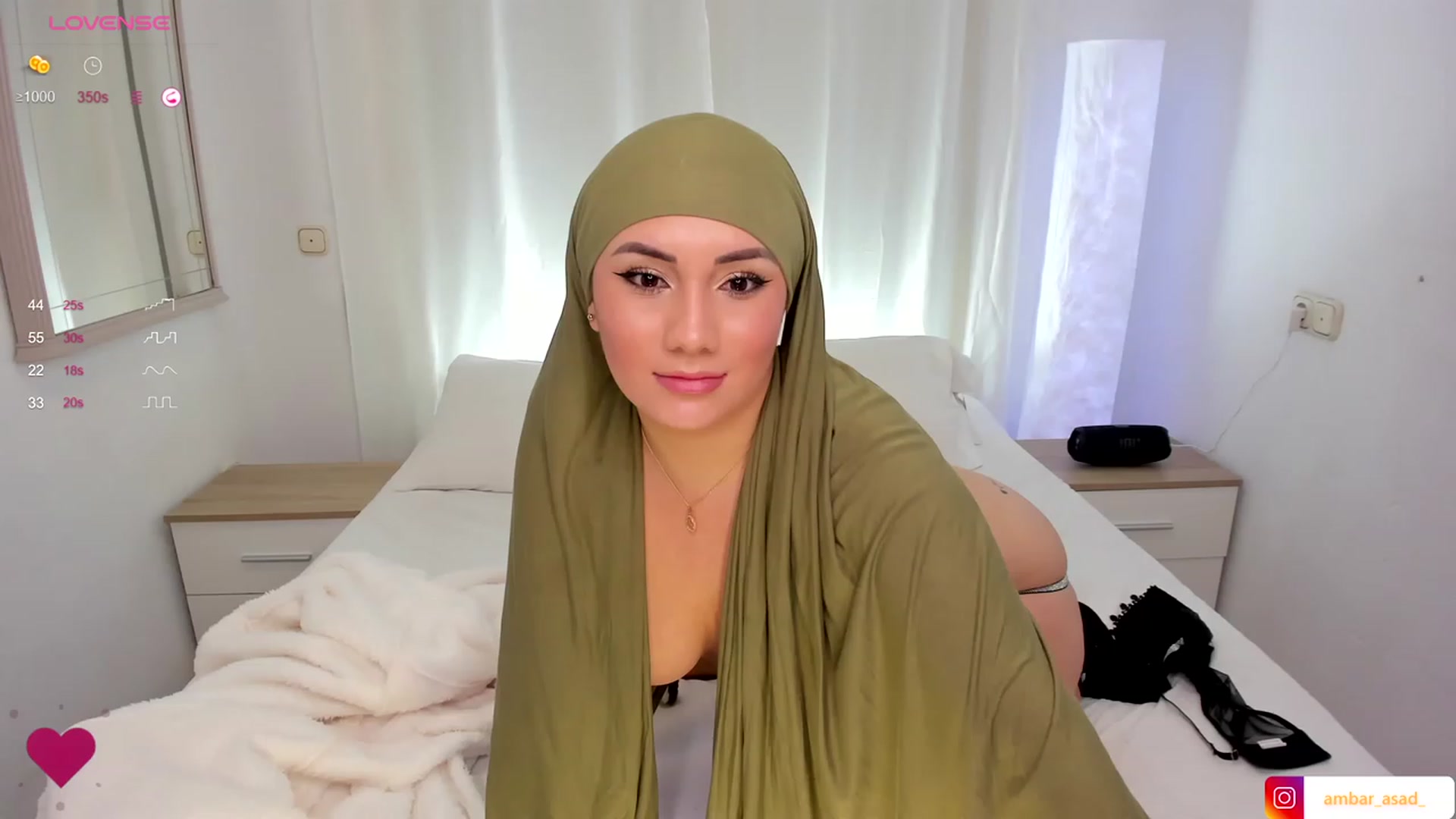 Gallery image thumbnail from ambarasad's myfreecams stream on, 12/05/2023, 18:02 image 20 of 20