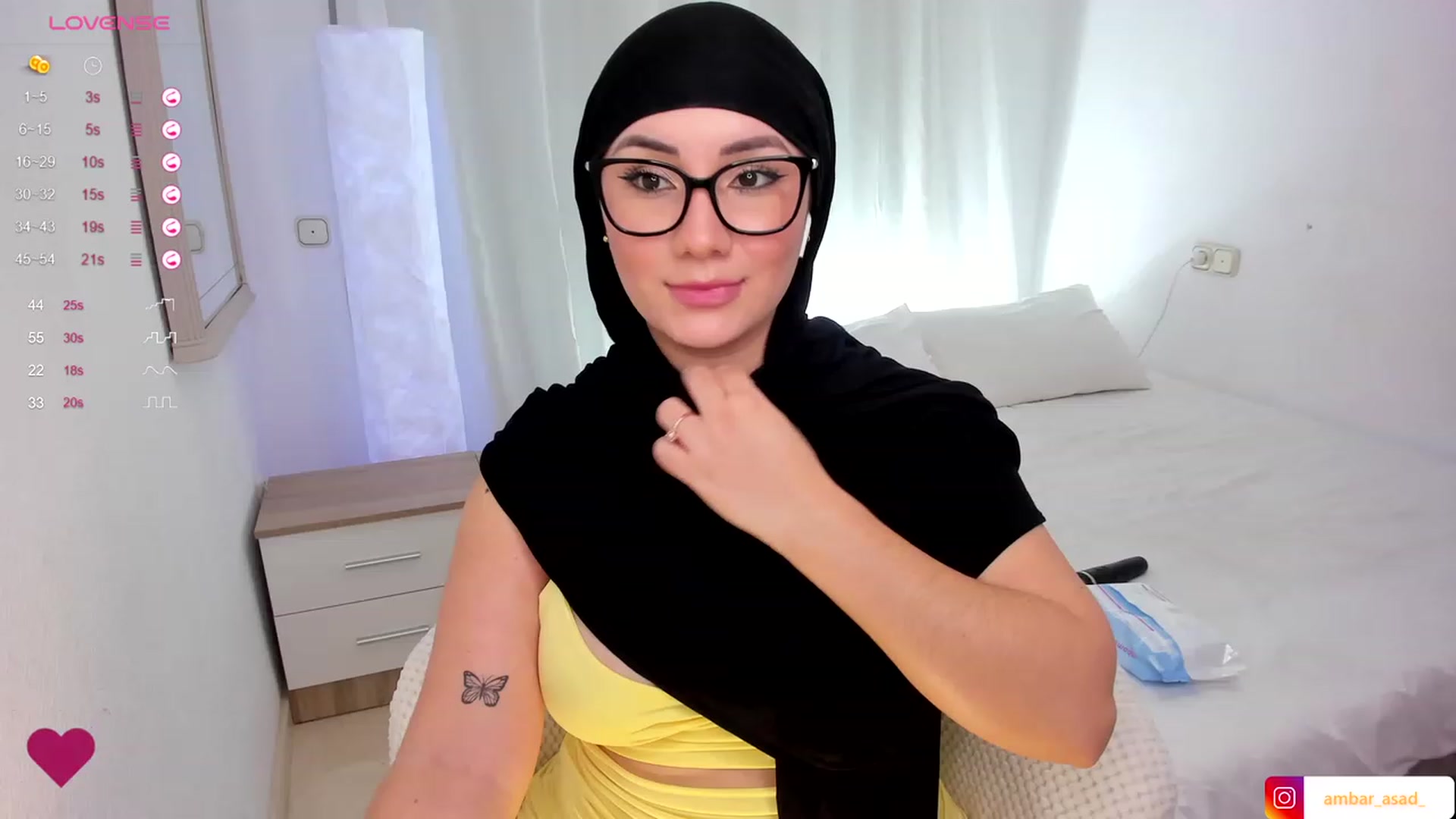 Gallery image thumbnail from ambarasad's myfreecams stream on, 12/07/2023, 19:45 image 19 of 20