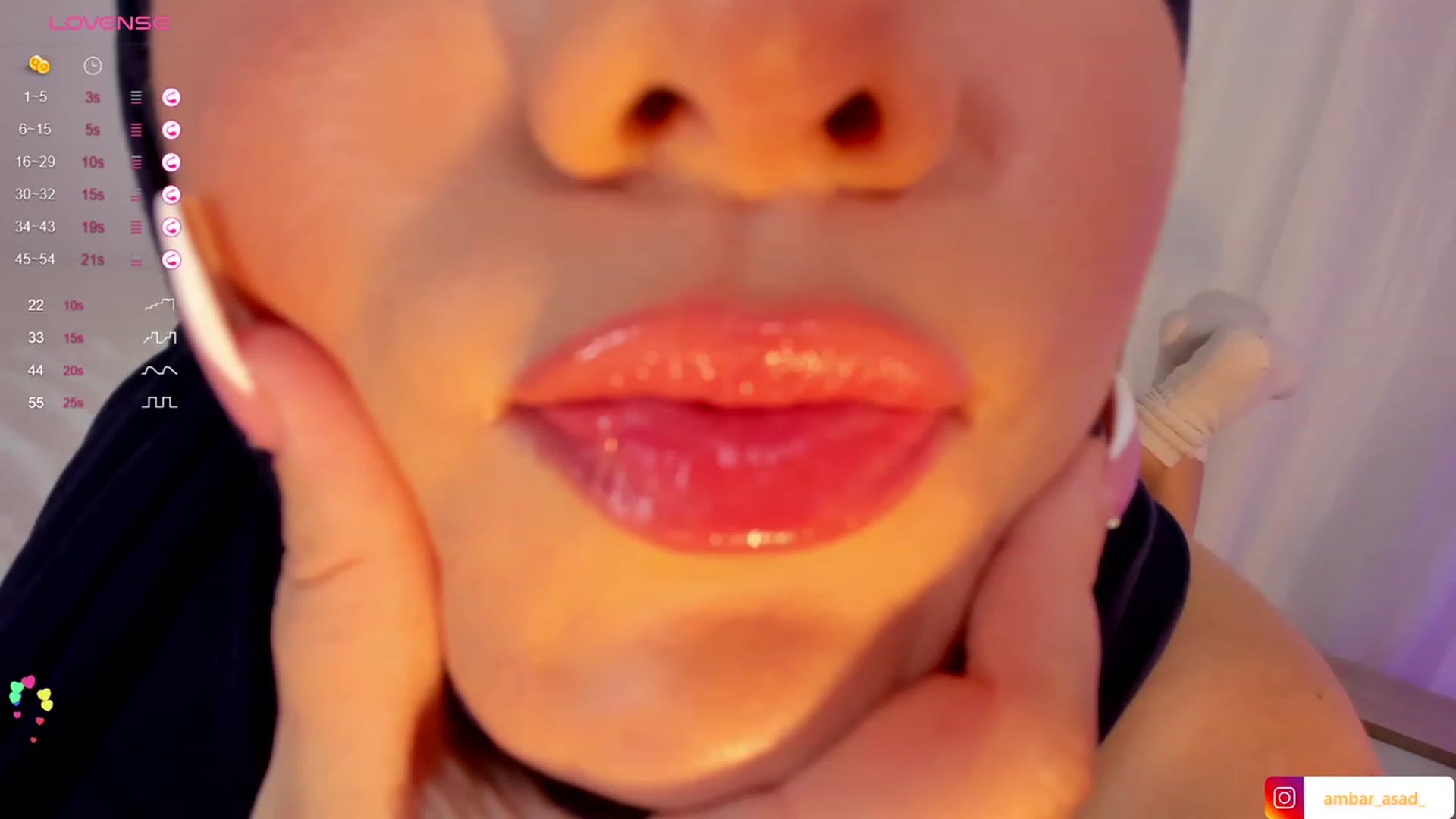 Gallery image thumbnail from ambarasad's myfreecams stream on, 12/23/2023, 17:17 image 7 of 20
